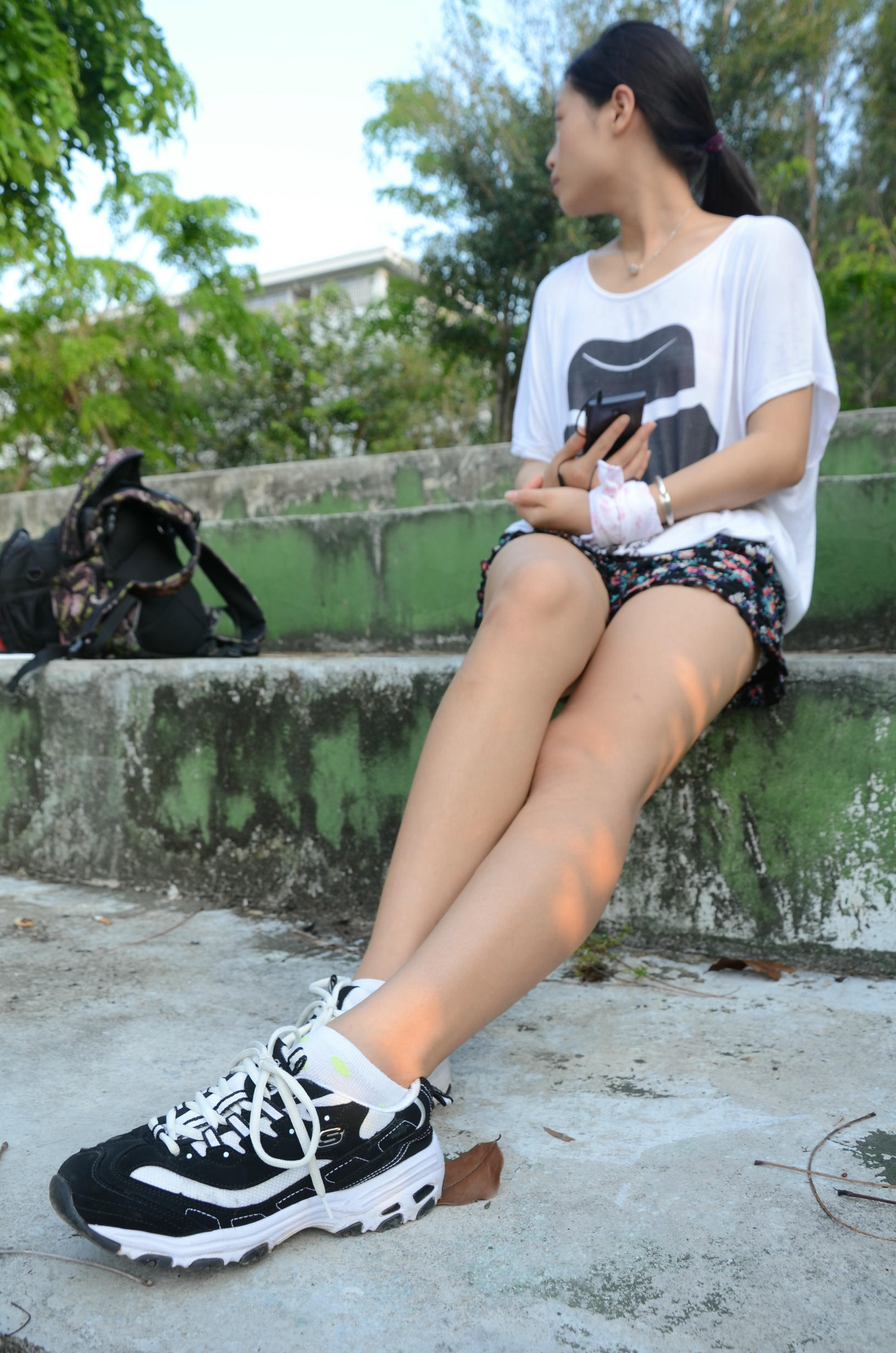 [战前女神] 恋足美腿棉袜女神级摄影套图 106 [189P+347M]_第1集