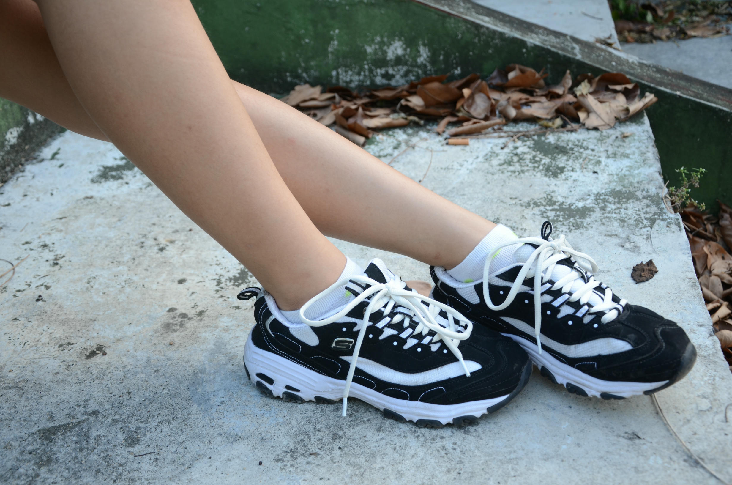 [战前女神] 恋足美腿棉袜女神级摄影套图 106 [189P+347M]_第1集