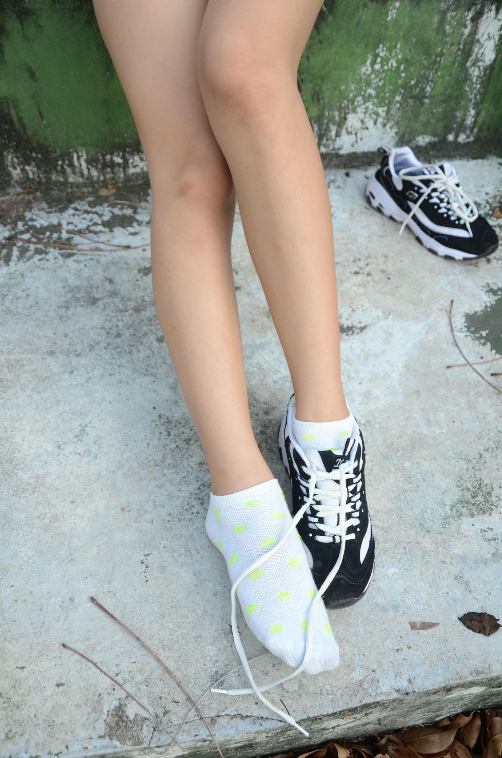 [战前女神] 恋足美腿棉袜女神级摄影套图 106 [189P+347M]_第3集