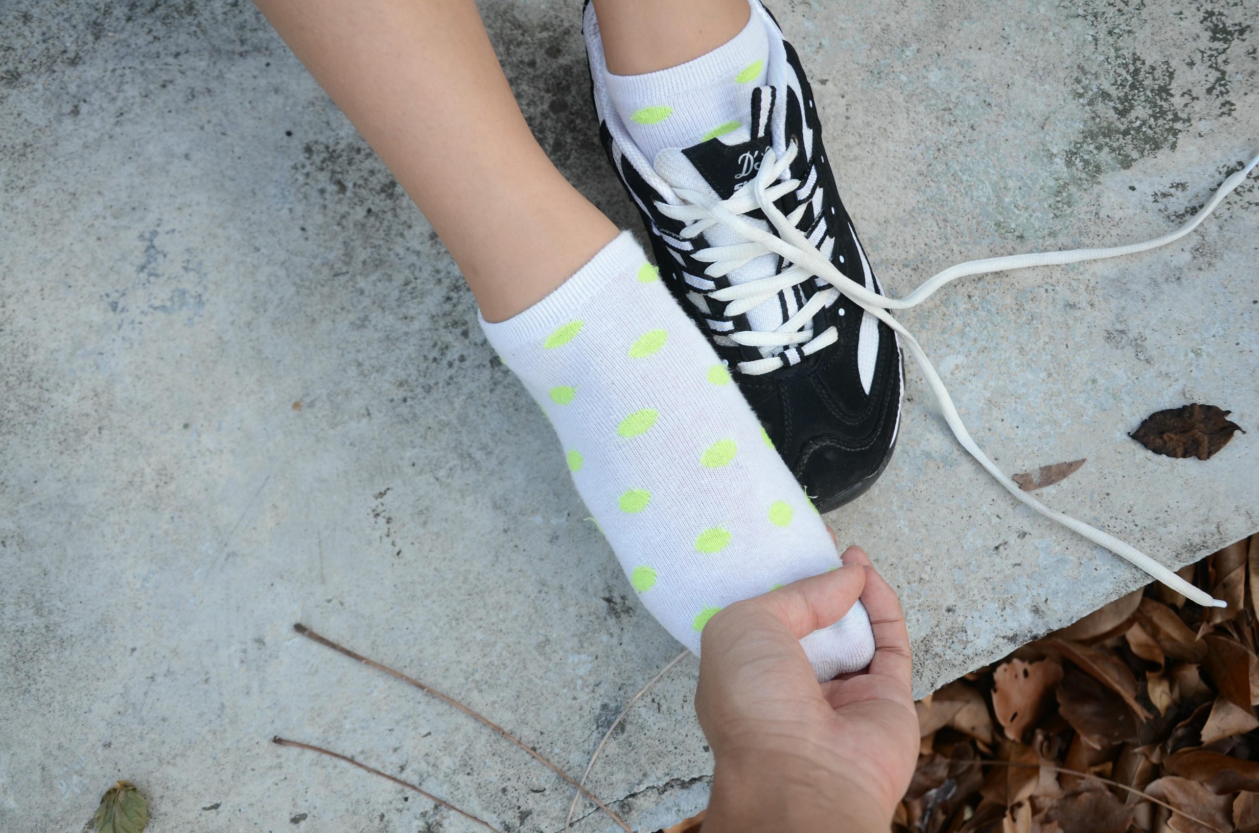 [战前女神] 恋足美腿棉袜女神级摄影套图 106 [189P+347M]_第3集