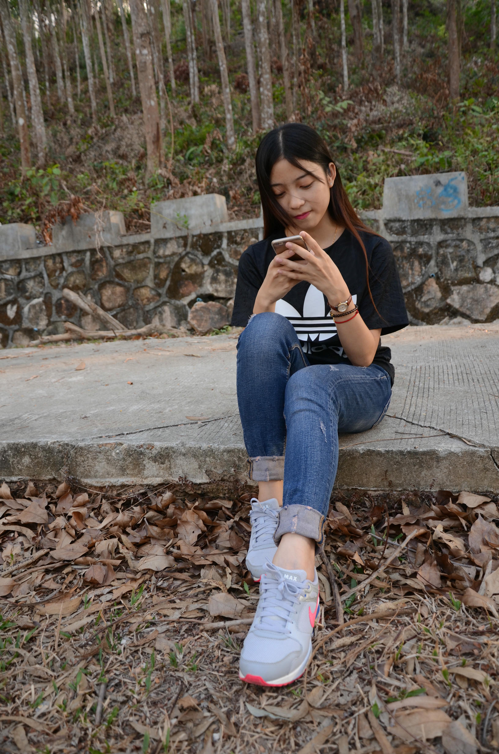 [战前女神] 恋足美腿棉袜女神级摄影套图 107 [137P+409M]_第1集