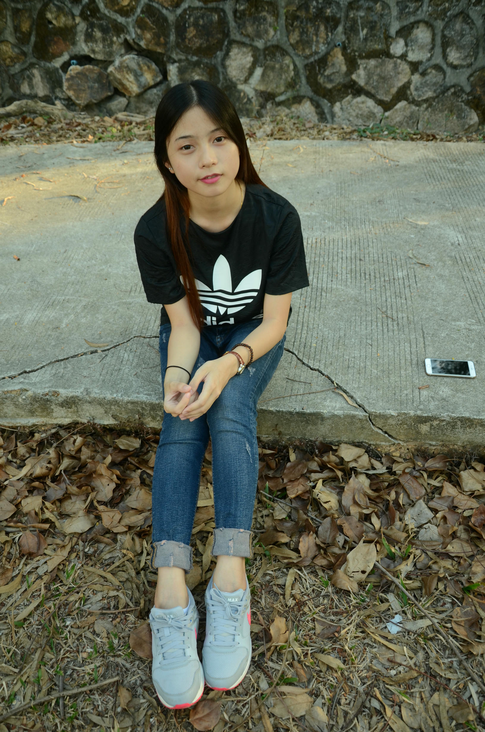 [战前女神] 恋足美腿棉袜女神级摄影套图 107 [137P+409M]_第1集