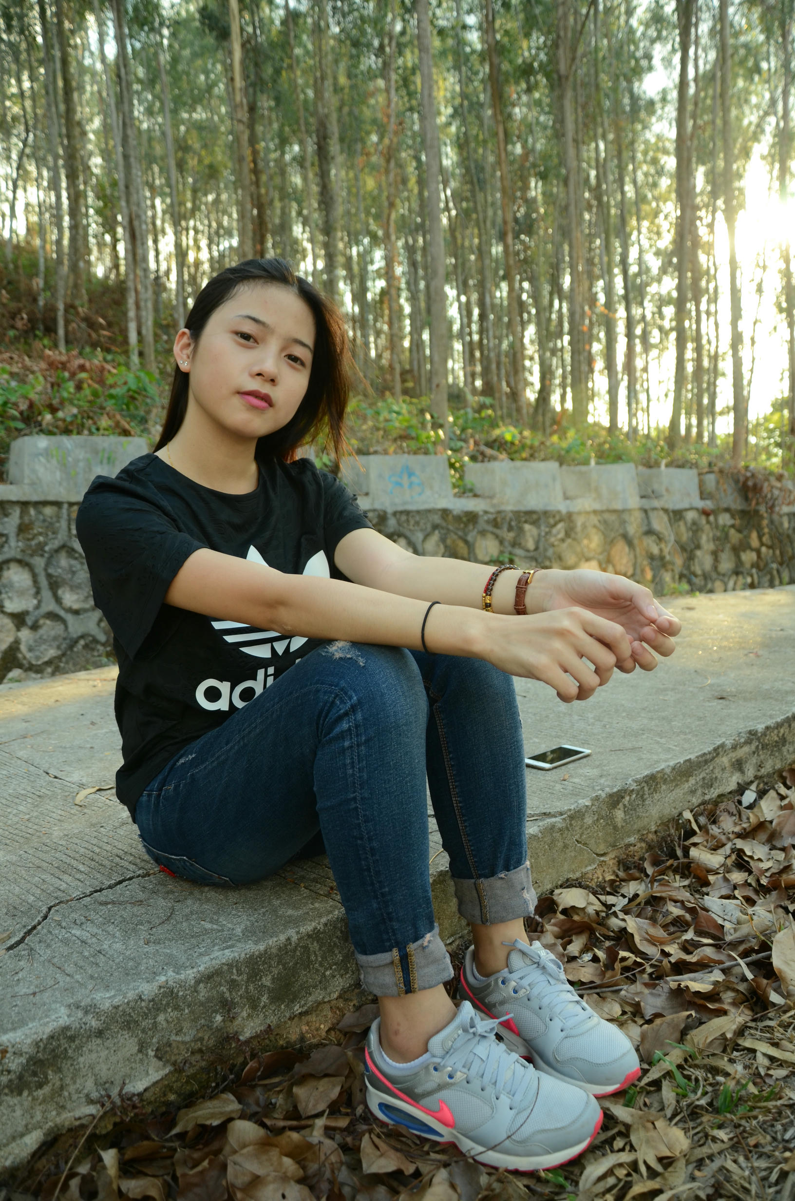 [战前女神] 恋足美腿棉袜女神级摄影套图 107 [137P+409M]_第1集