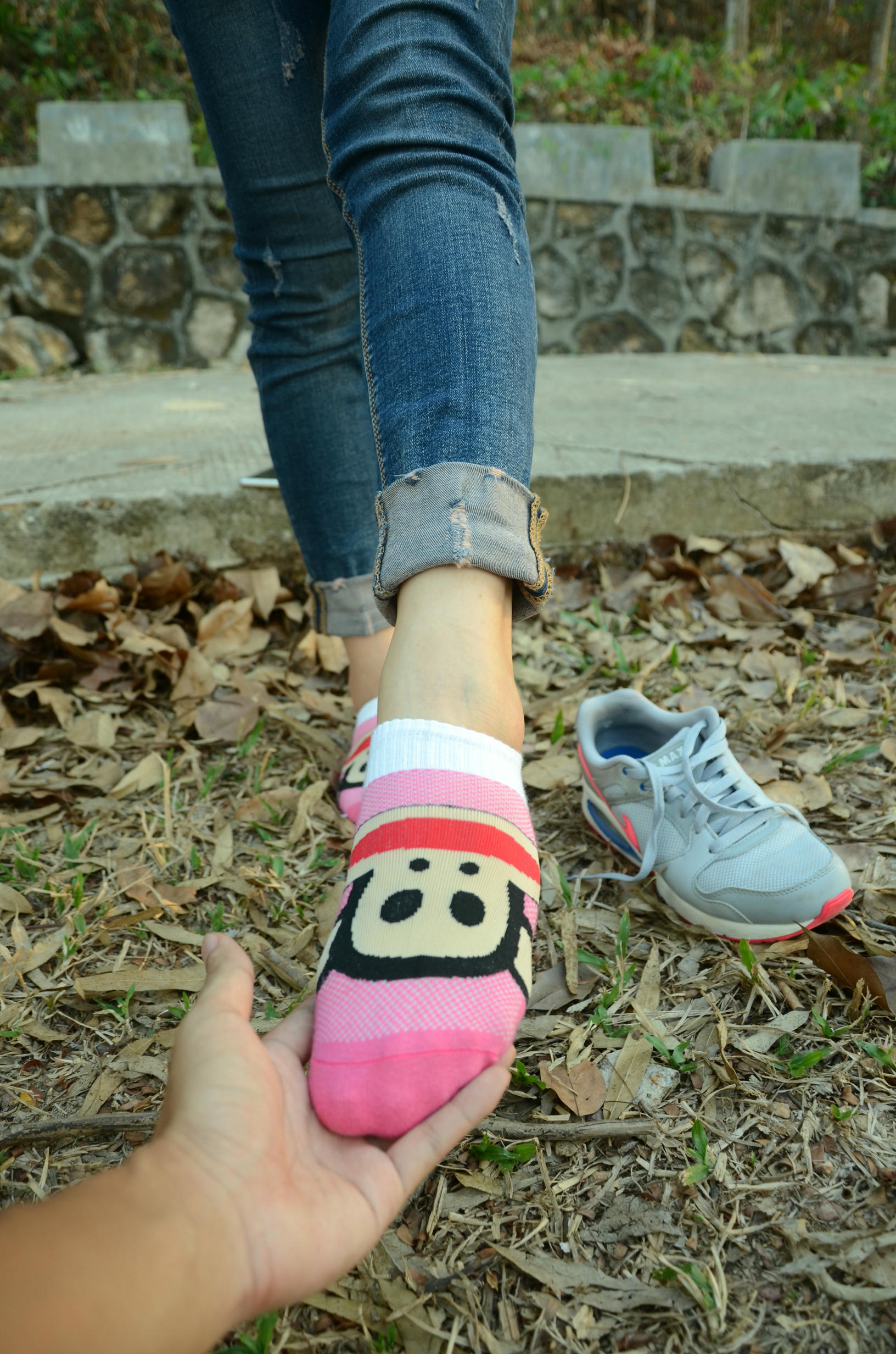 [战前女神] 恋足美腿棉袜女神级摄影套图 107 [137P+409M]_第6集