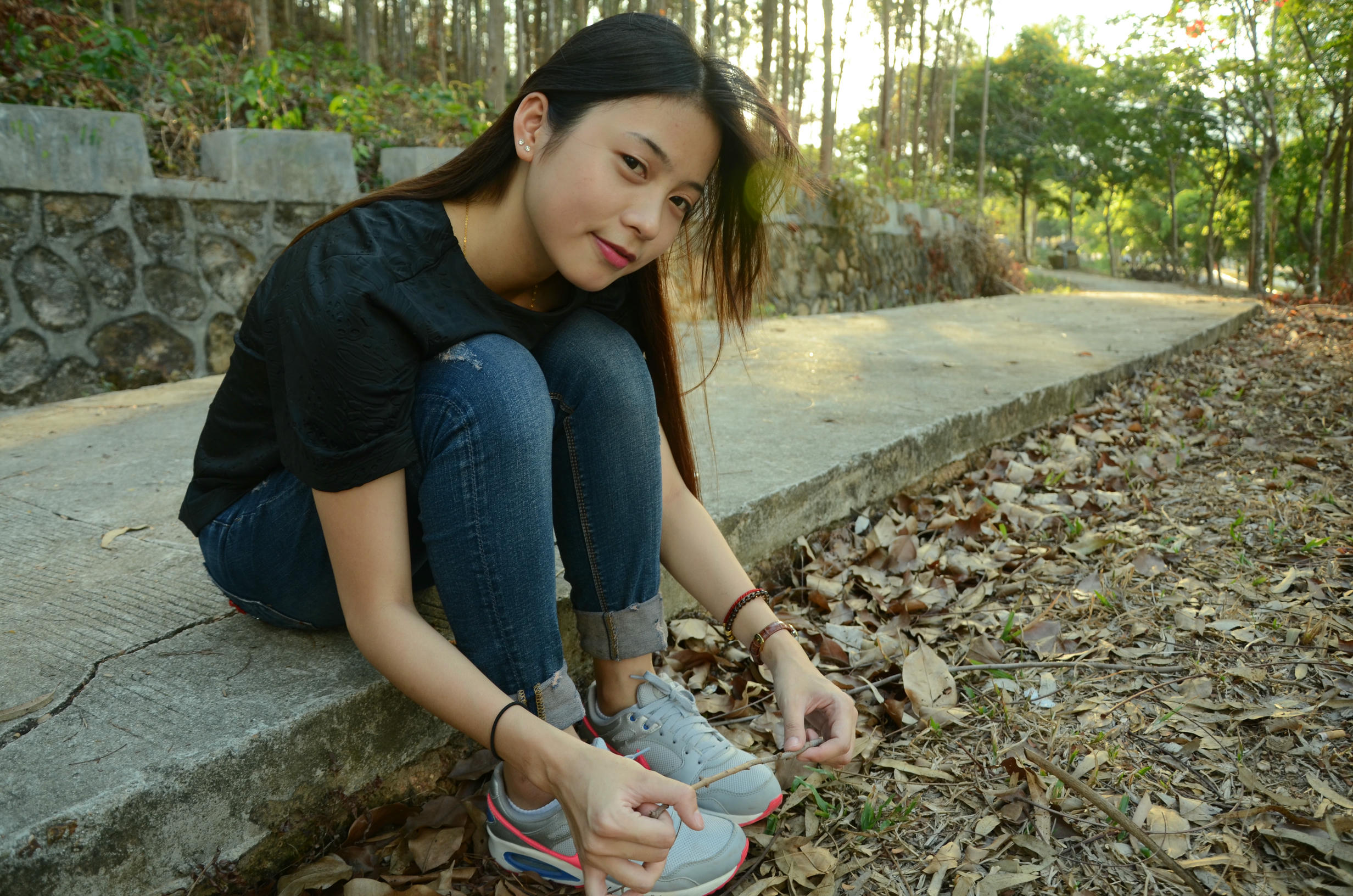 [战前女神] 恋足美腿棉袜女神级摄影套图 107 [137P+409M]_第1集