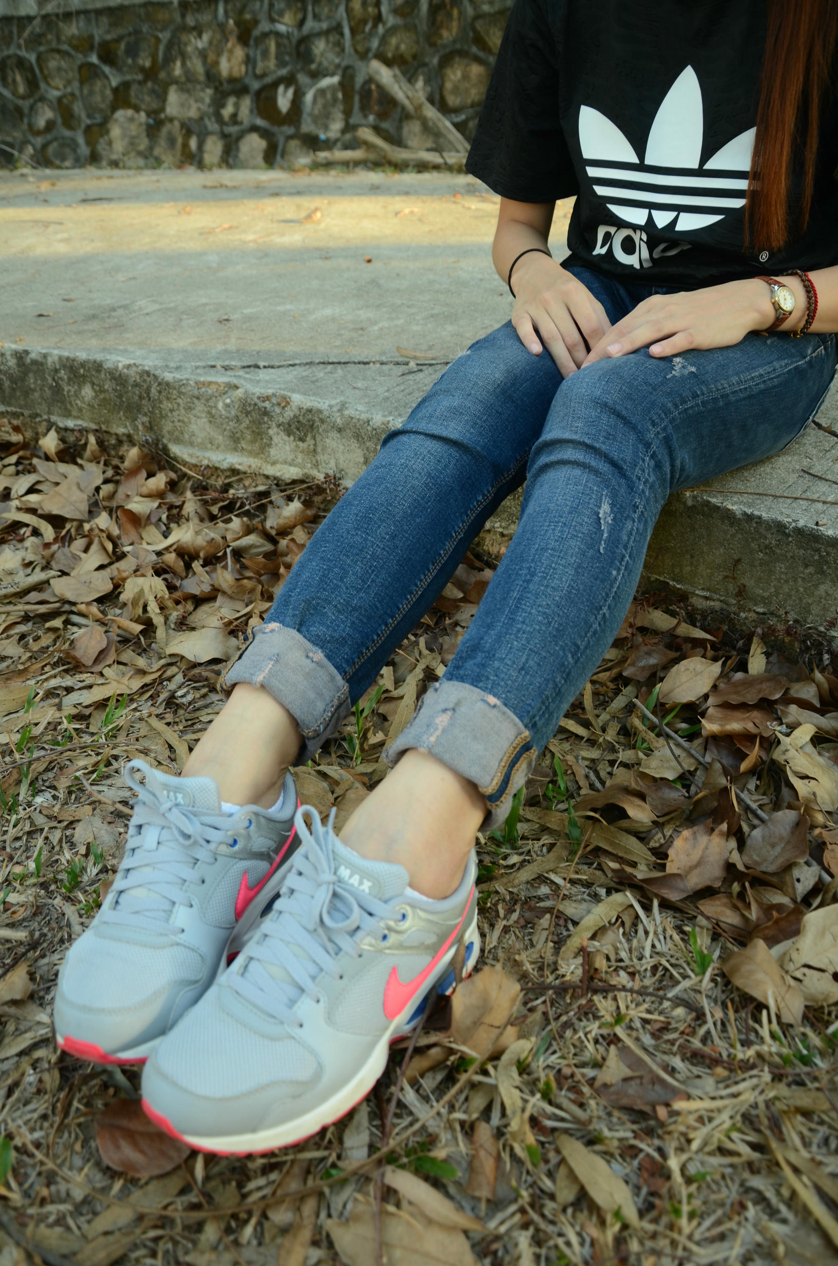 [战前女神] 恋足美腿棉袜女神级摄影套图 107 [137P+409M]_第1集