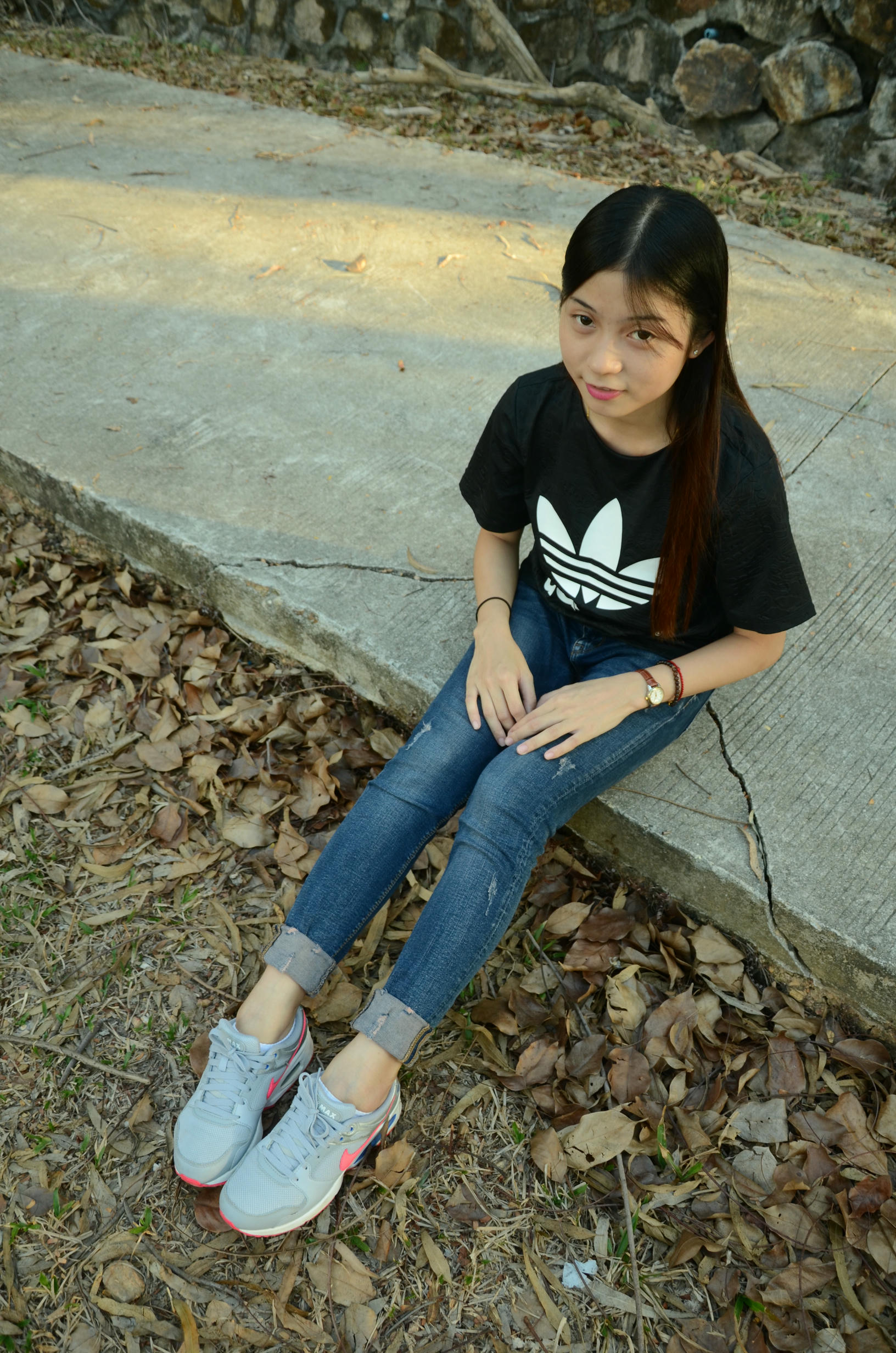 [战前女神] 恋足美腿棉袜女神级摄影套图 107 [137P+409M]_第1集