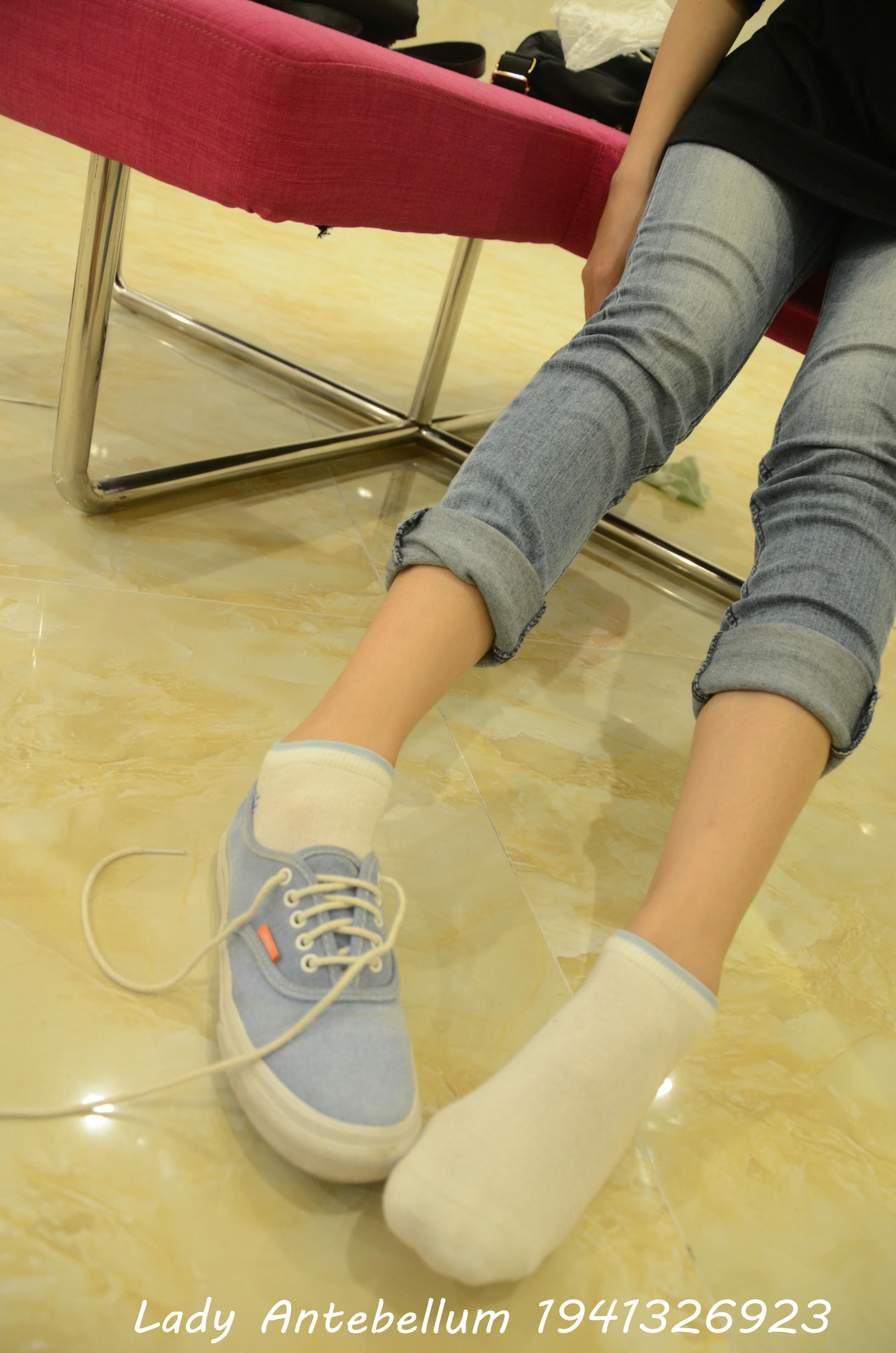 [战前女神] 恋足美腿棉袜女神级摄影套图 109 [121P+298M]_第1集