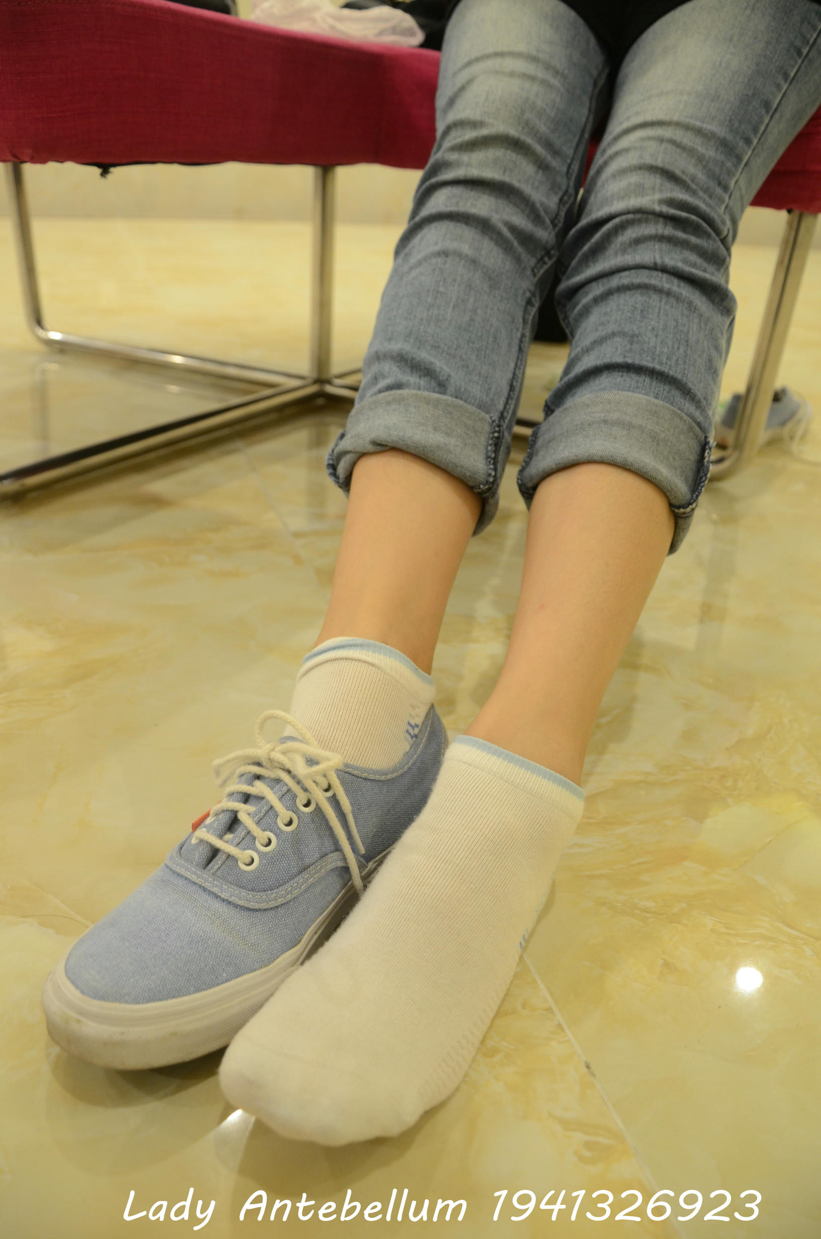 [战前女神] 恋足美腿棉袜女神级摄影套图 109 [121P+298M]_第1集