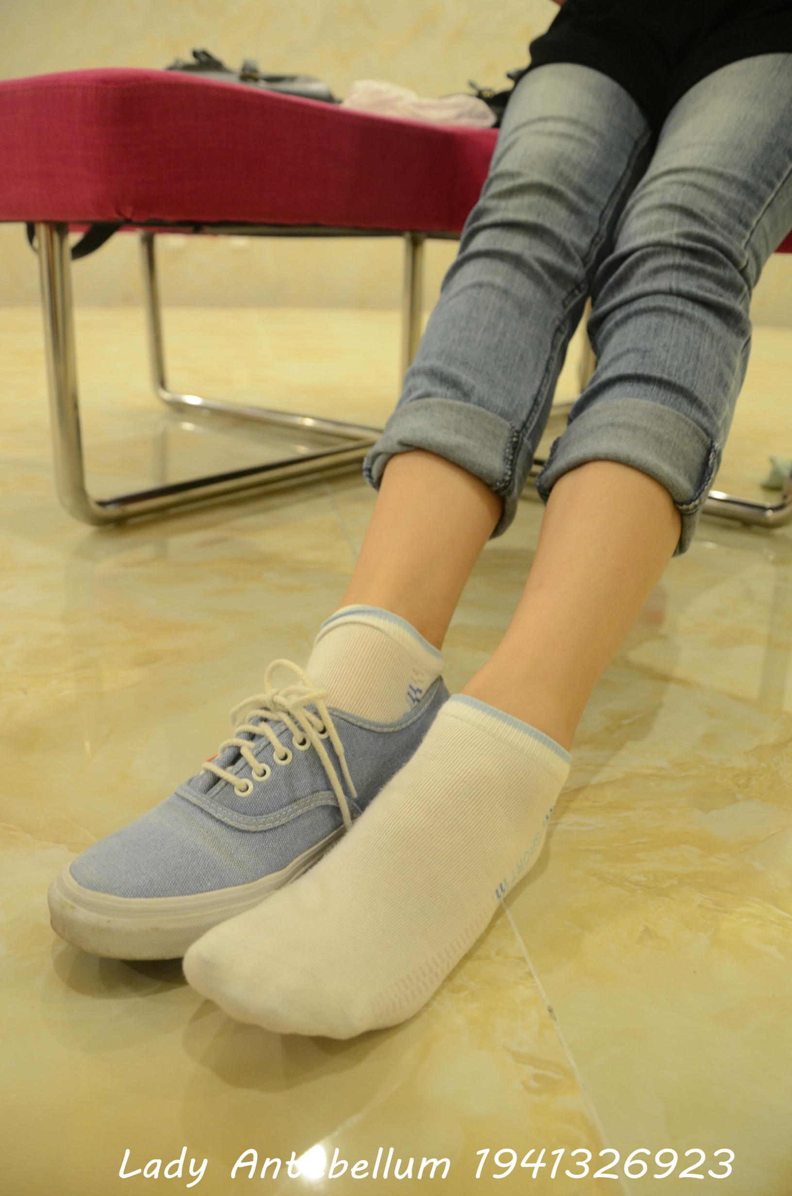 [战前女神] 恋足美腿棉袜女神级摄影套图 109 [121P+298M]_第1集