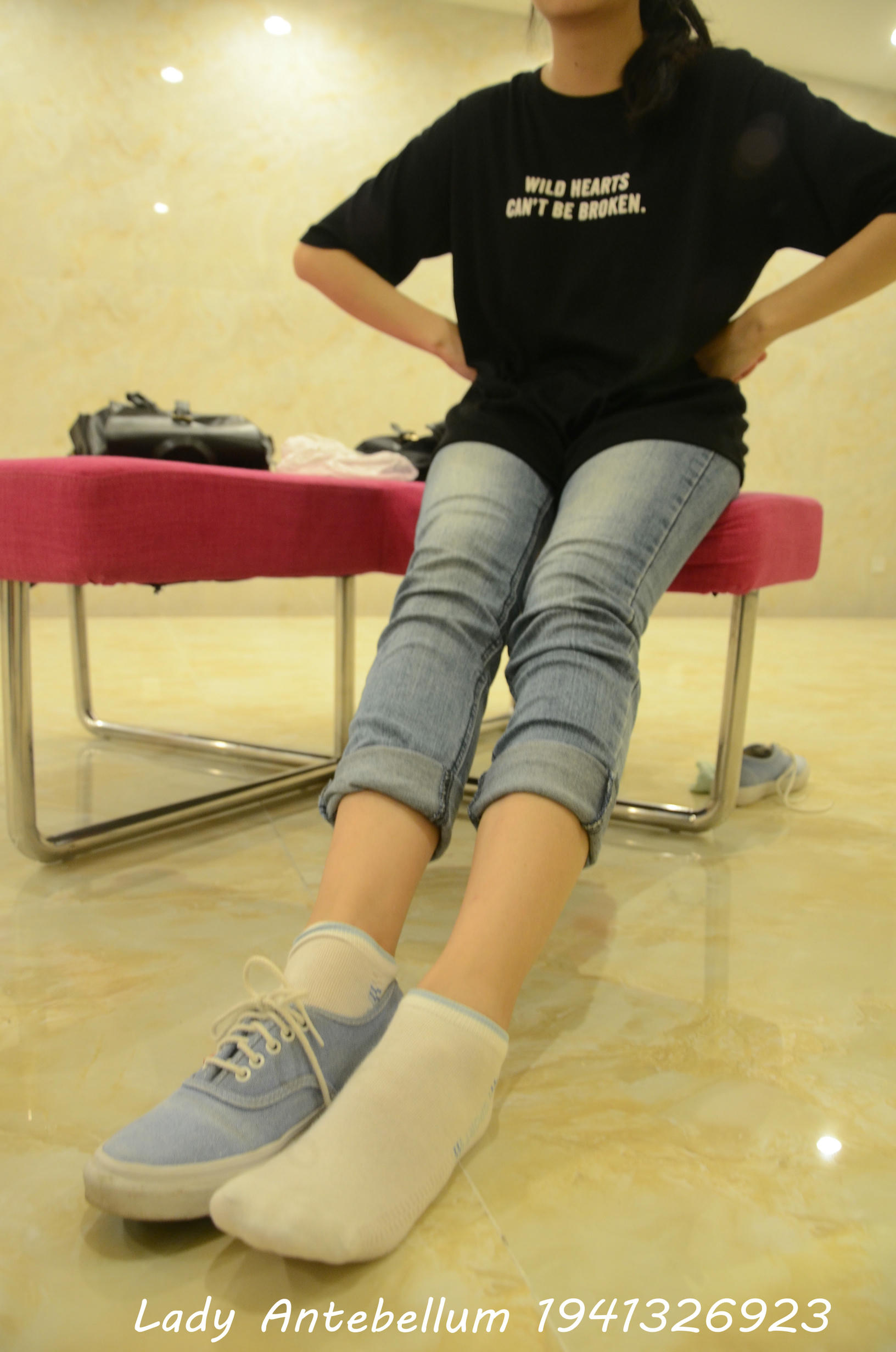 [战前女神] 恋足美腿棉袜女神级摄影套图 109 [121P+298M]_第1集