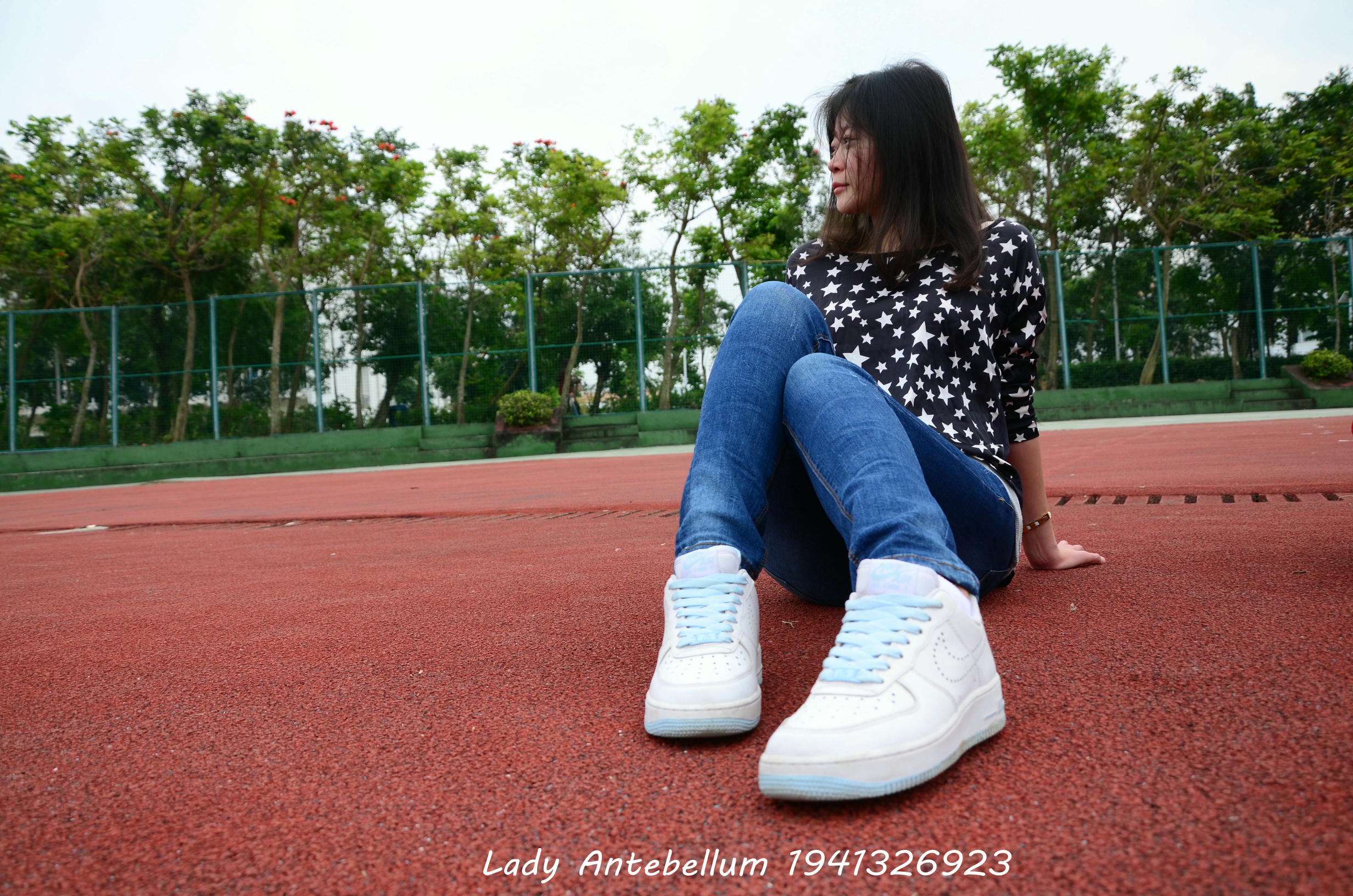 [战前女神] 恋足美腿棉袜女神级摄影套图 011 [113P-283MB]_第1集