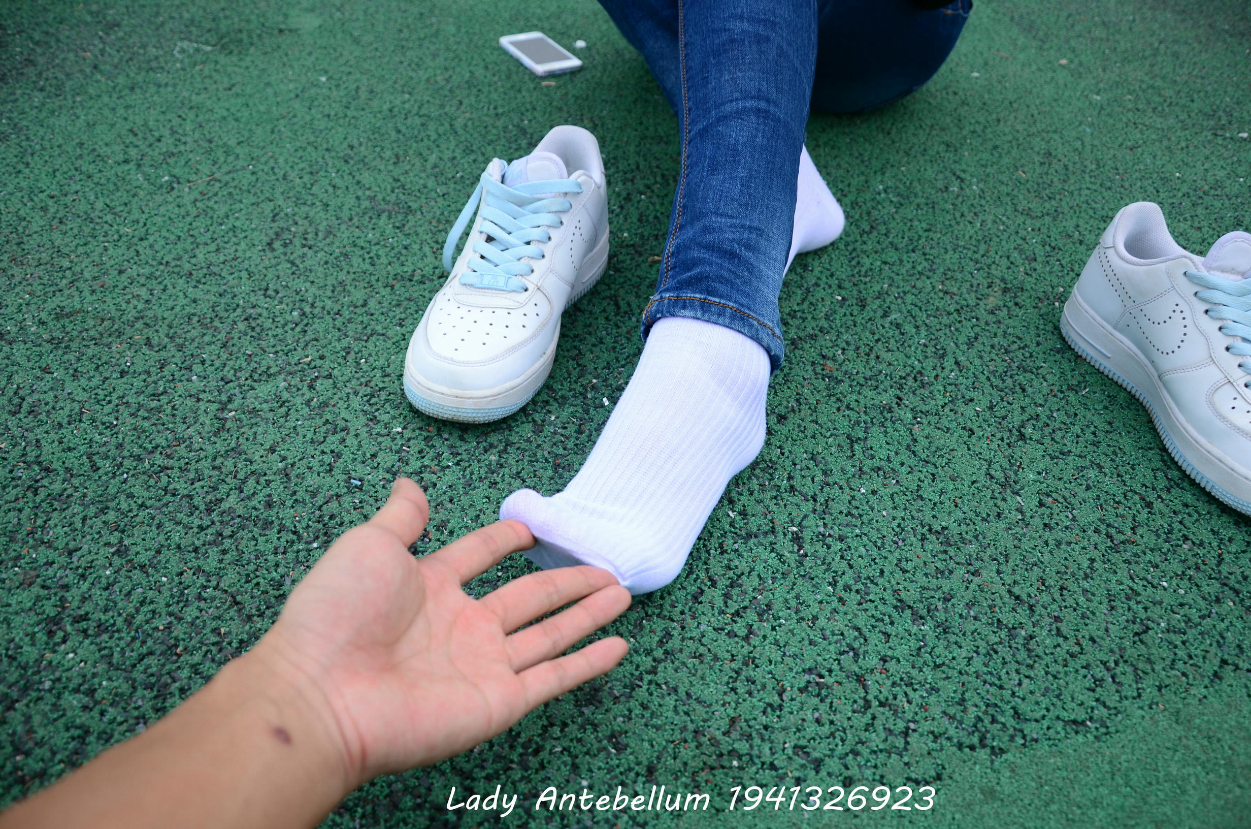 [战前女神] 恋足美腿棉袜女神级摄影套图 011 [113P-283MB]_第6集