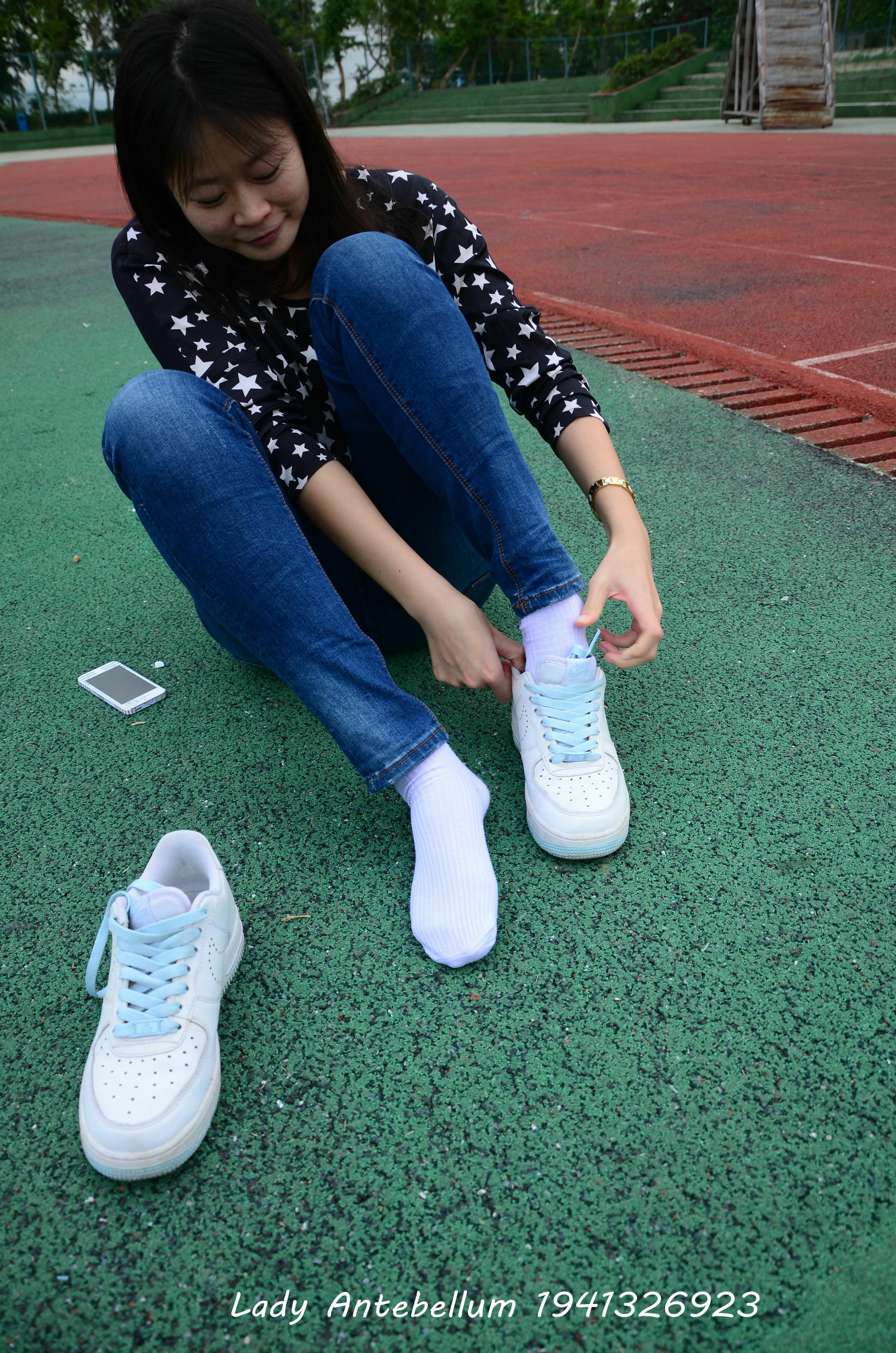 [战前女神] 恋足美腿棉袜女神级摄影套图 011 [113P-283MB]_第6集