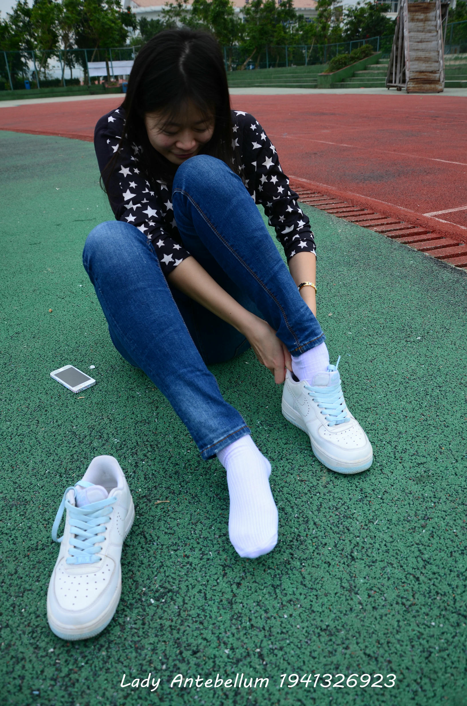 [战前女神] 恋足美腿棉袜女神级摄影套图 011 [113P-283MB]_第6集