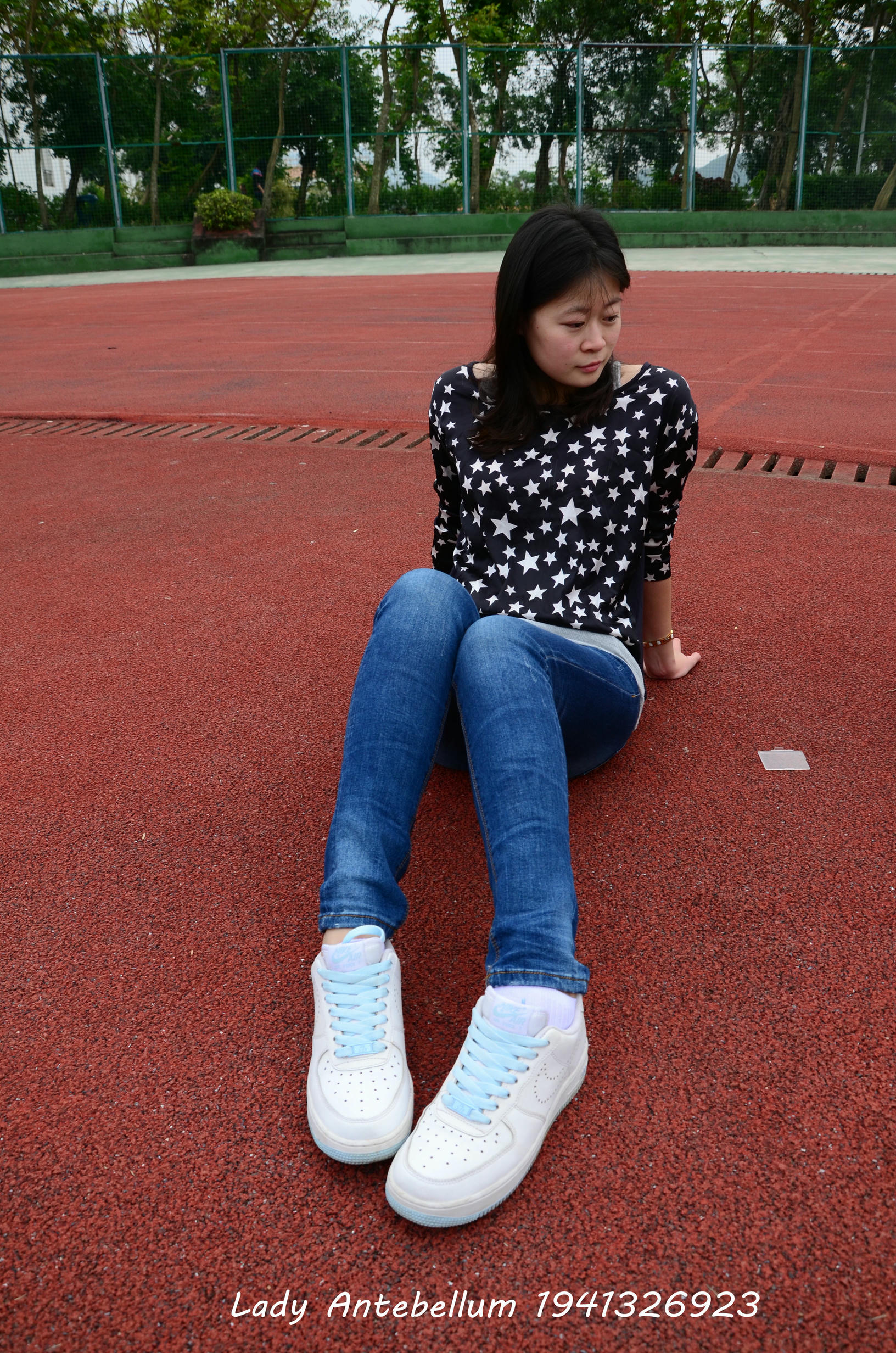 [战前女神] 恋足美腿棉袜女神级摄影套图 011 [113P-283MB]_第1集