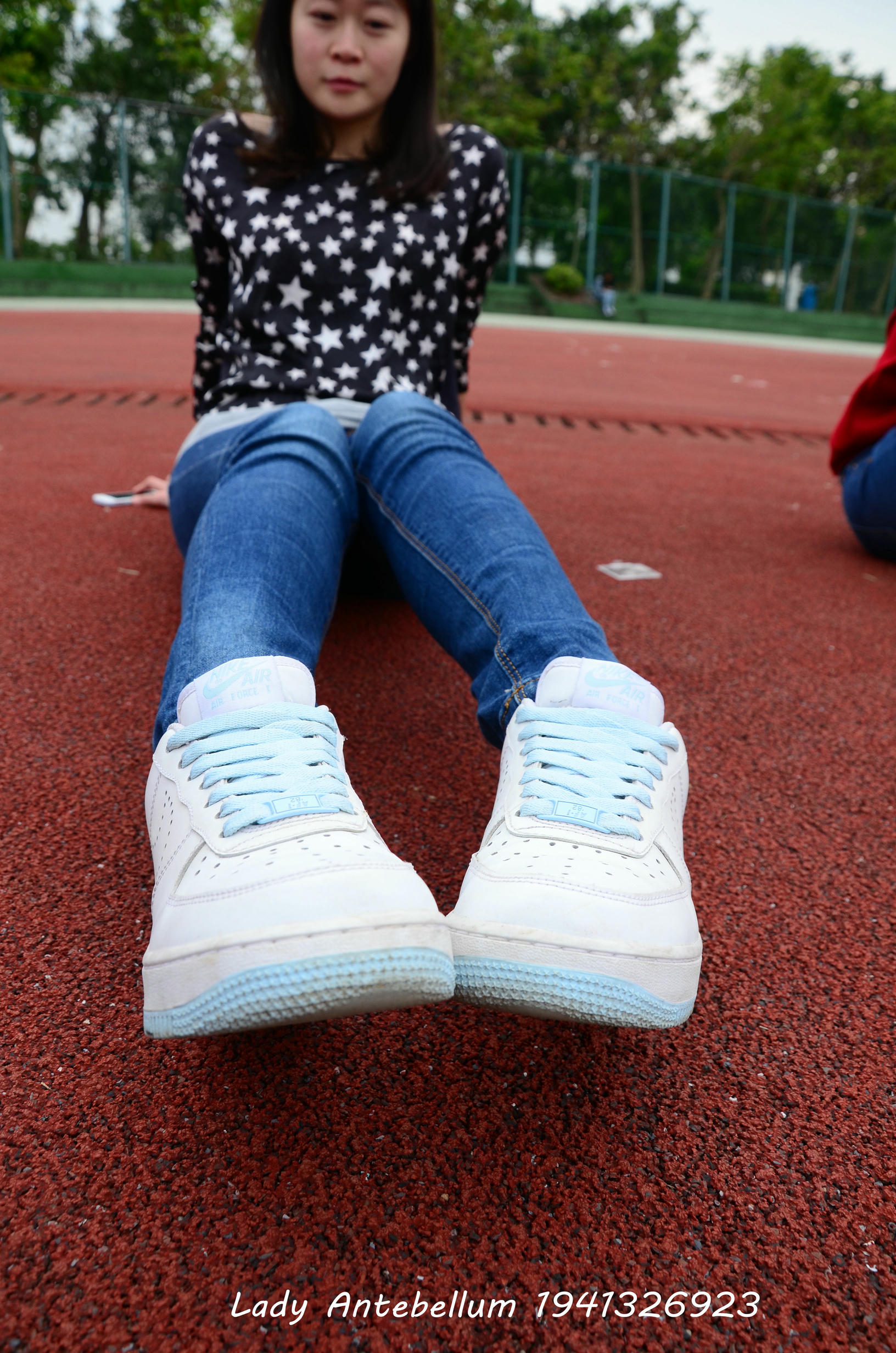 [战前女神] 恋足美腿棉袜女神级摄影套图 011 [113P-283MB]_第1集