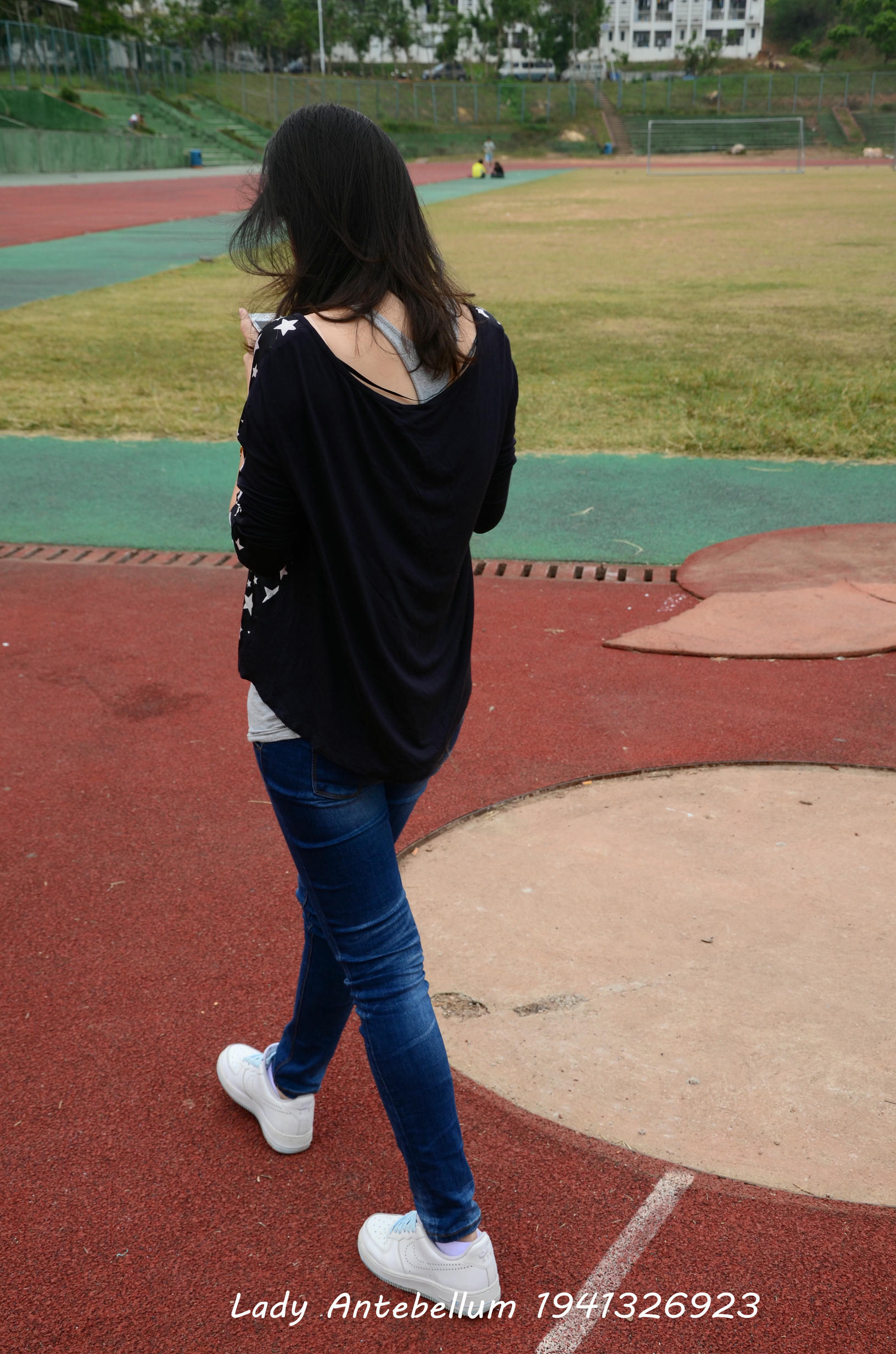 [战前女神] 恋足美腿棉袜女神级摄影套图 011 [113P-283MB]_第1集