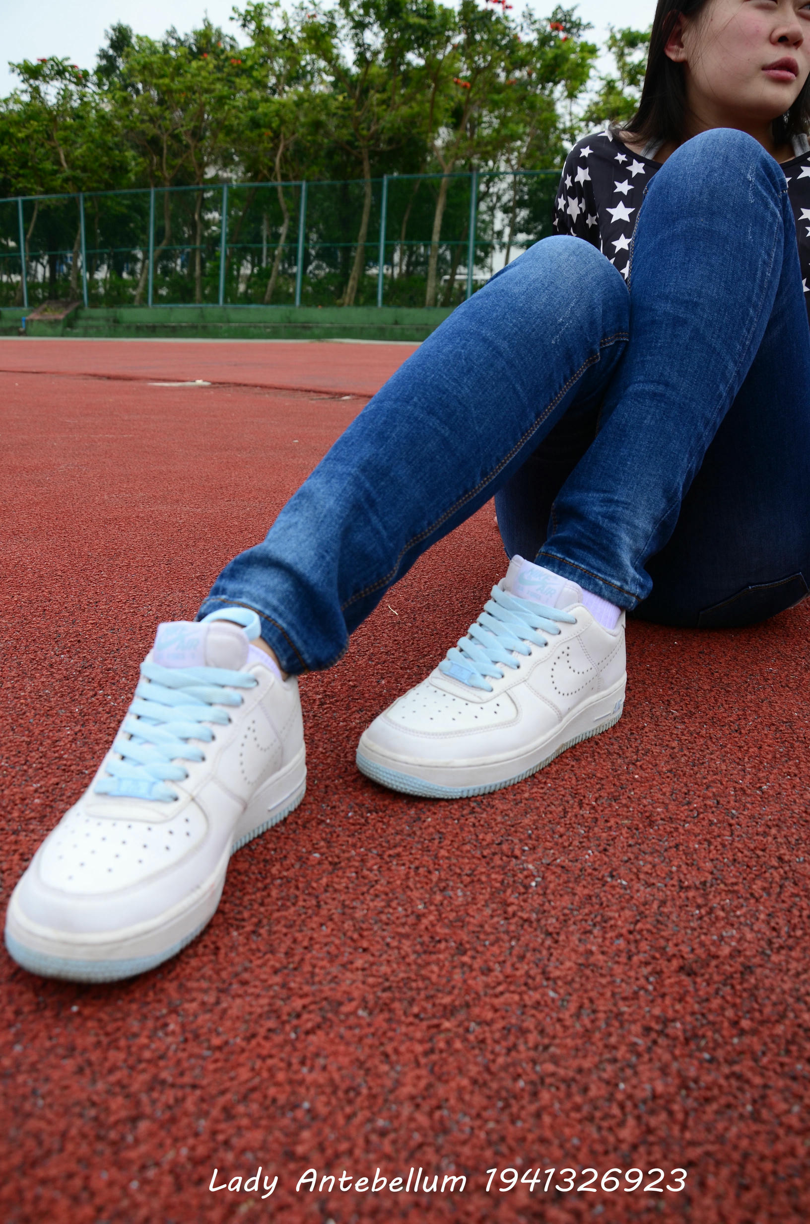 [战前女神] 恋足美腿棉袜女神级摄影套图 011 [113P-283MB]_第1集