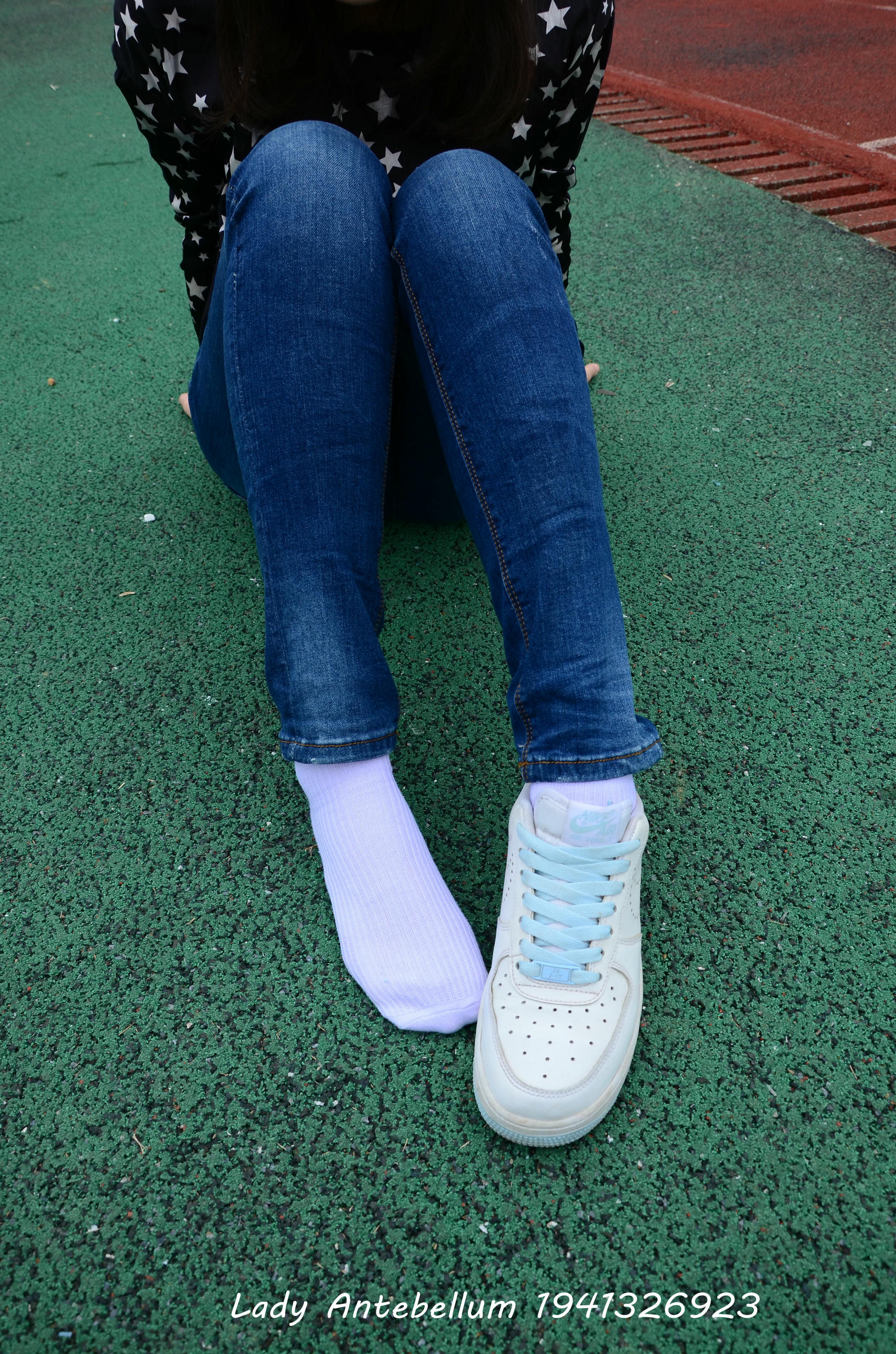 [战前女神] 恋足美腿棉袜女神级摄影套图 011 [113P-283MB]_第3集