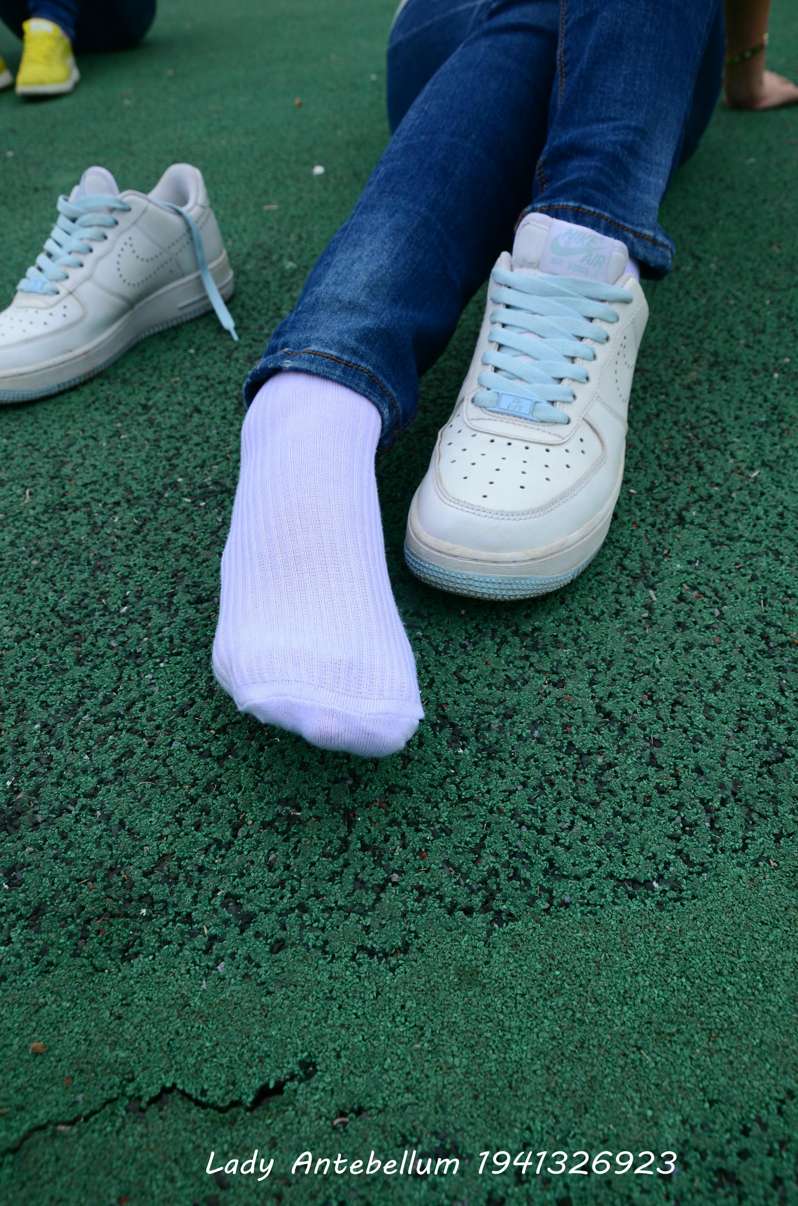 [战前女神] 恋足美腿棉袜女神级摄影套图 011 [113P-283MB]_第3集