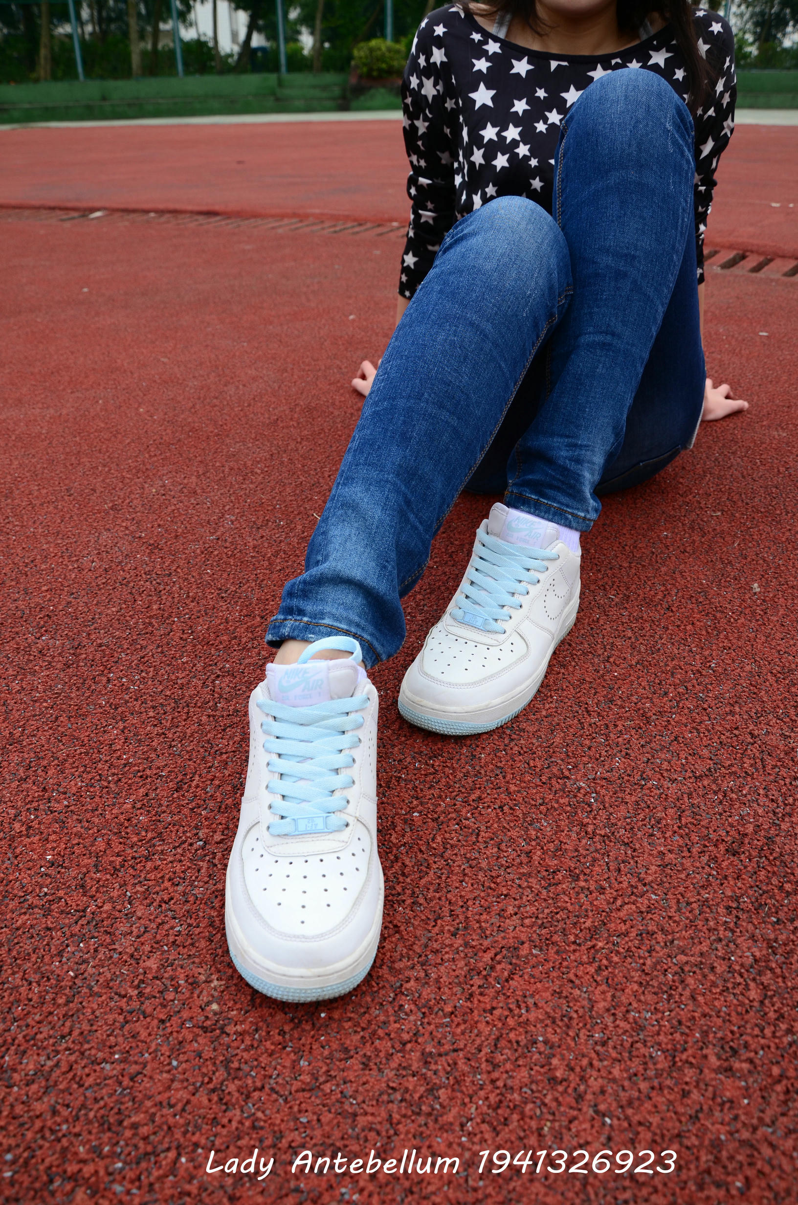 [战前女神] 恋足美腿棉袜女神级摄影套图 011 [113P-283MB]_第1集