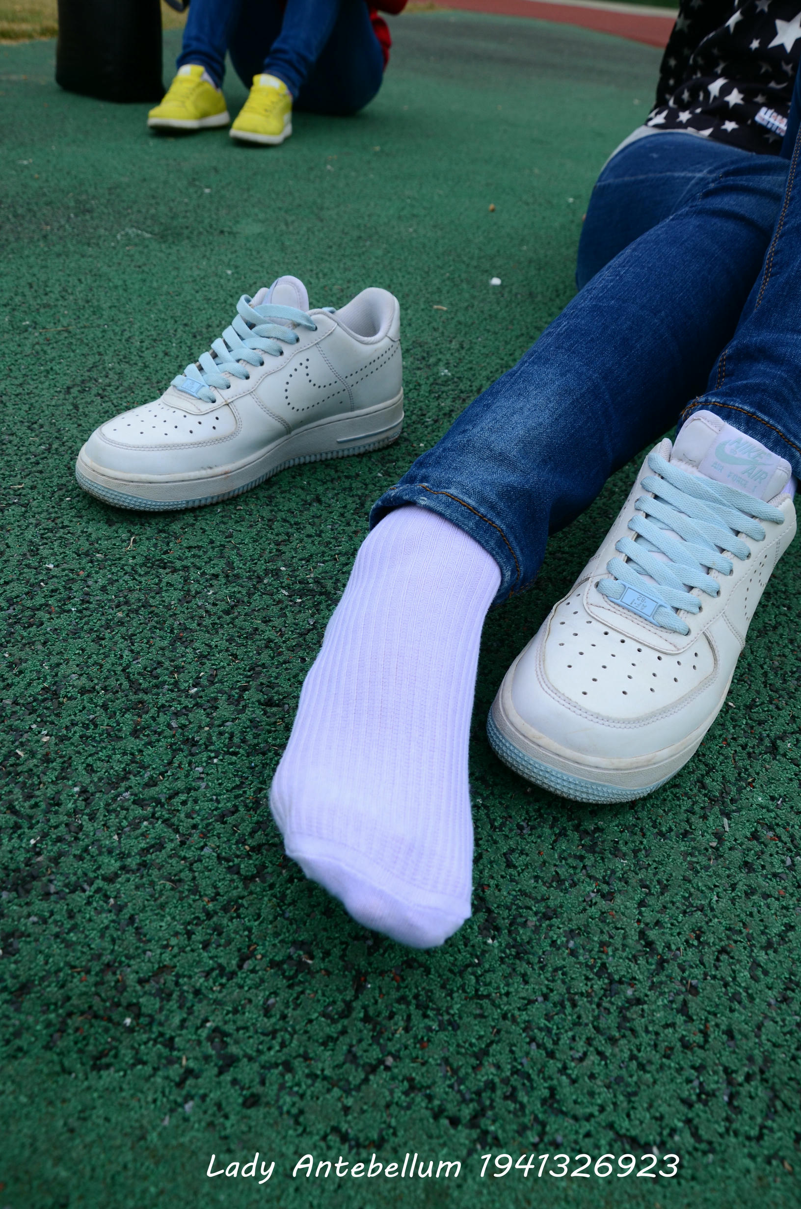 [战前女神] 恋足美腿棉袜女神级摄影套图 011 [113P-283MB]_第3集