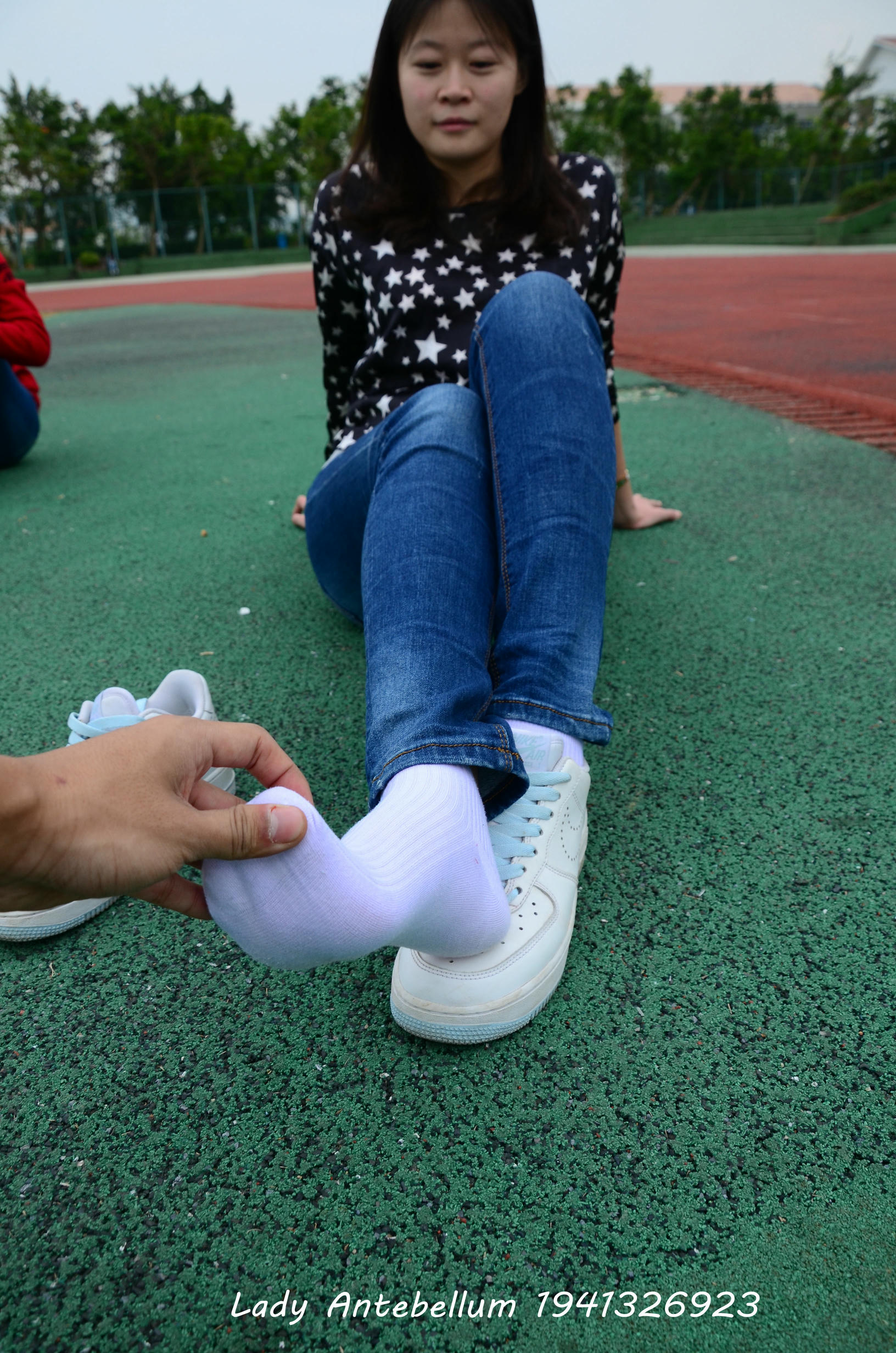 [战前女神] 恋足美腿棉袜女神级摄影套图 011 [113P-283MB]_第3集