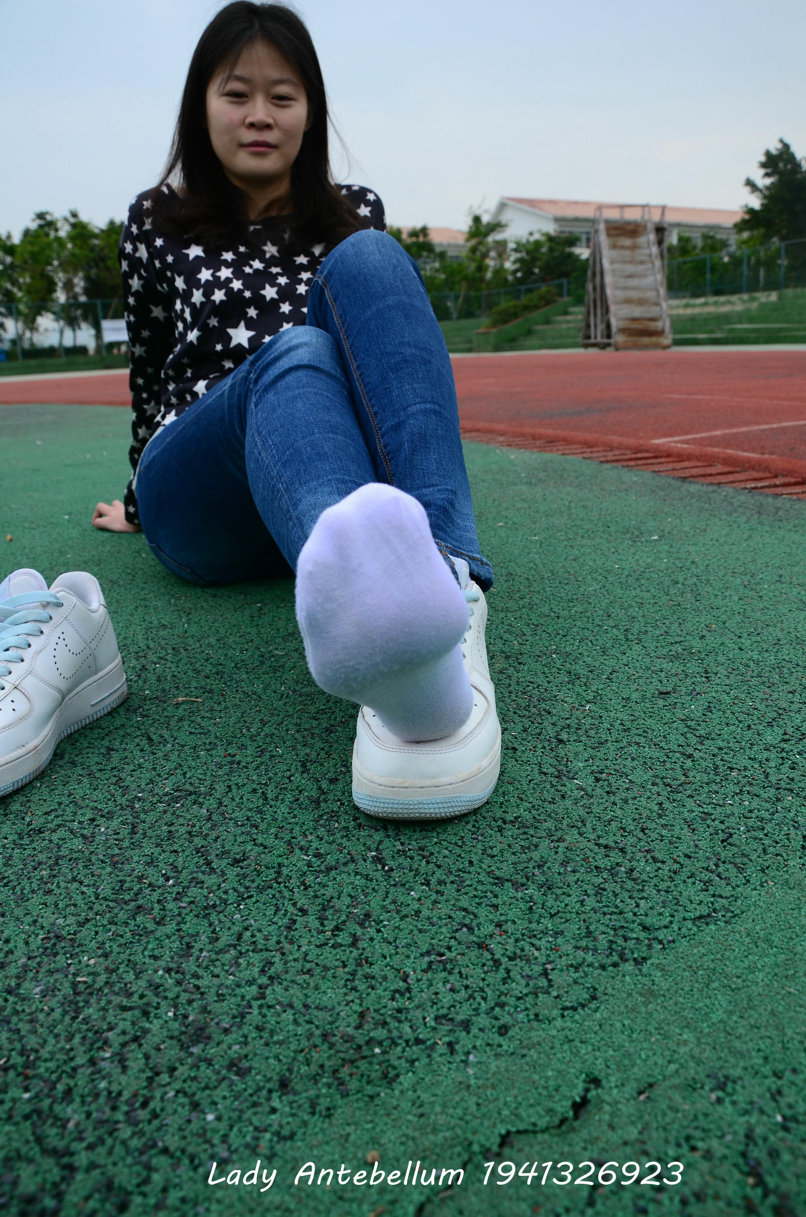 [战前女神] 恋足美腿棉袜女神级摄影套图 011 [113P-283MB]_第3集