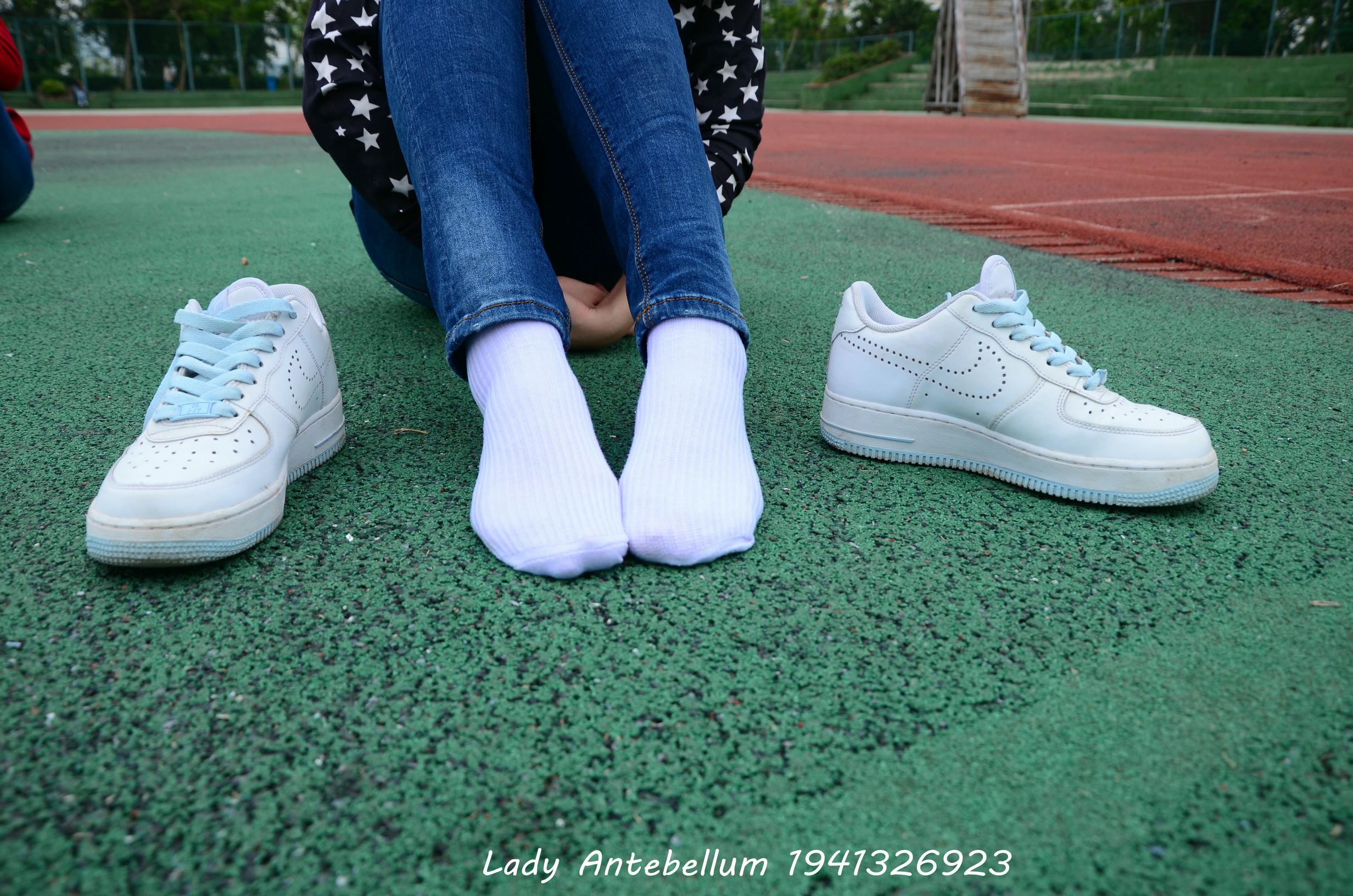 [战前女神] 恋足美腿棉袜女神级摄影套图 011 [113P-283MB]_第4集