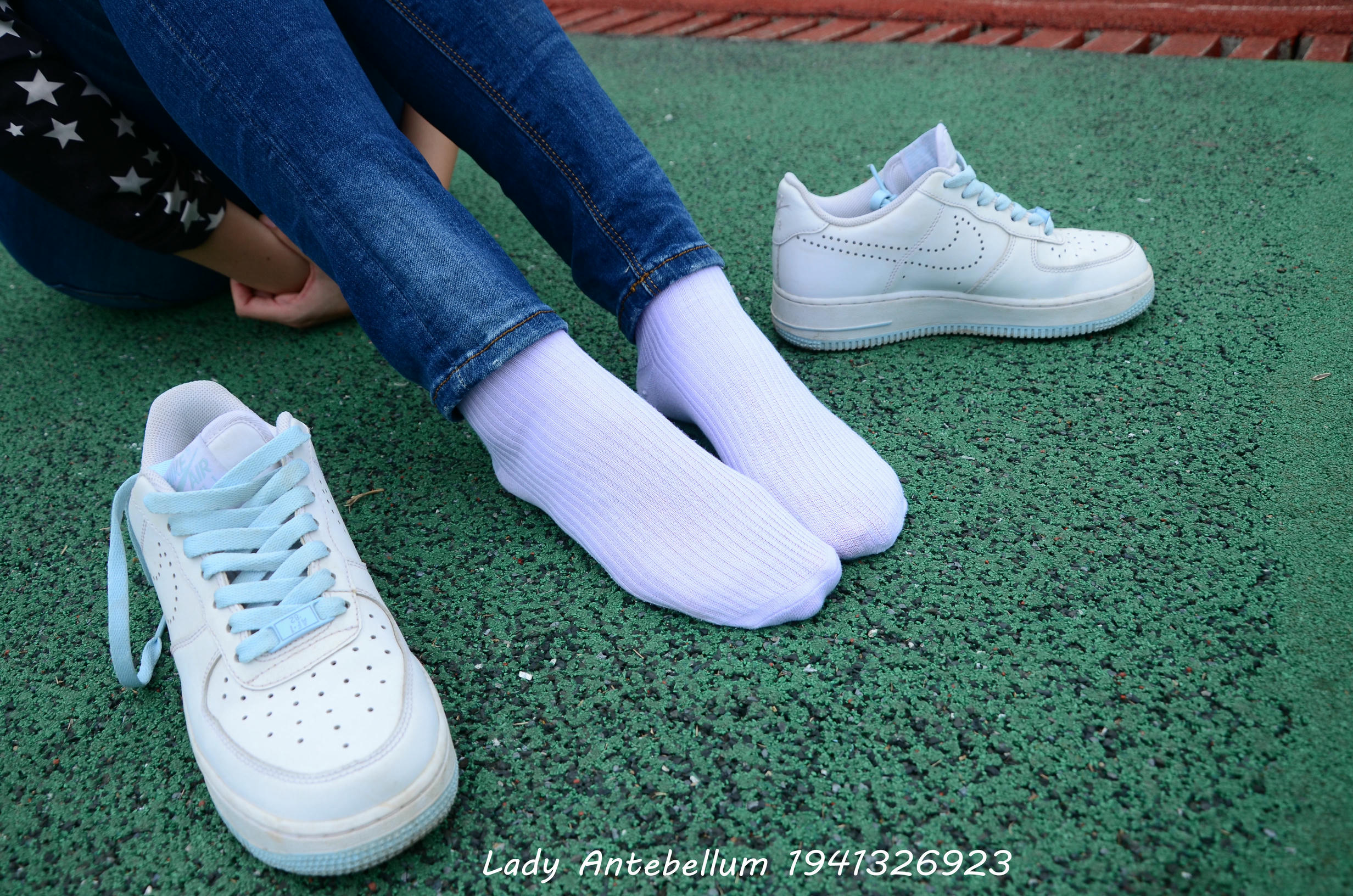 [战前女神] 恋足美腿棉袜女神级摄影套图 011 [113P-283MB]_第4集