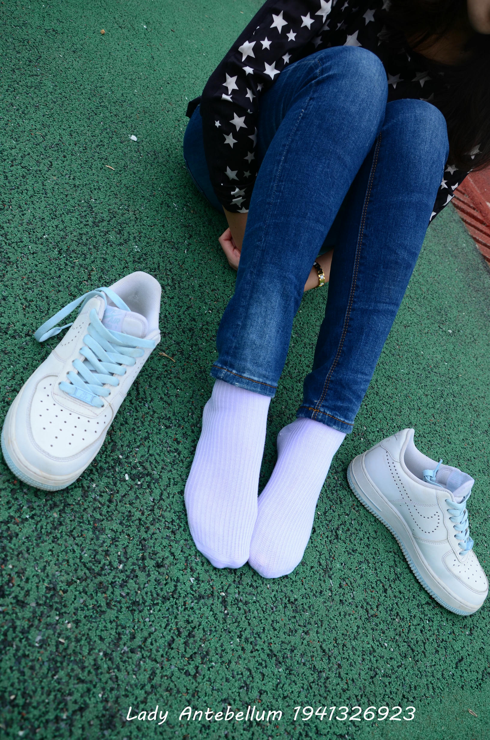 [战前女神] 恋足美腿棉袜女神级摄影套图 011 [113P-283MB]_第4集