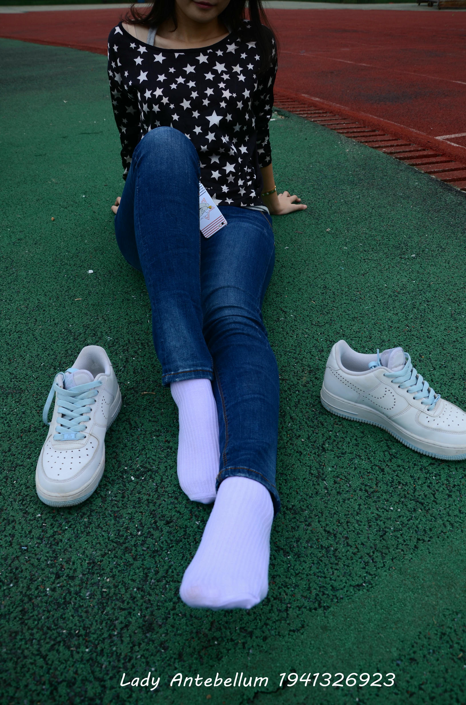 [战前女神] 恋足美腿棉袜女神级摄影套图 011 [113P-283MB]_第4集