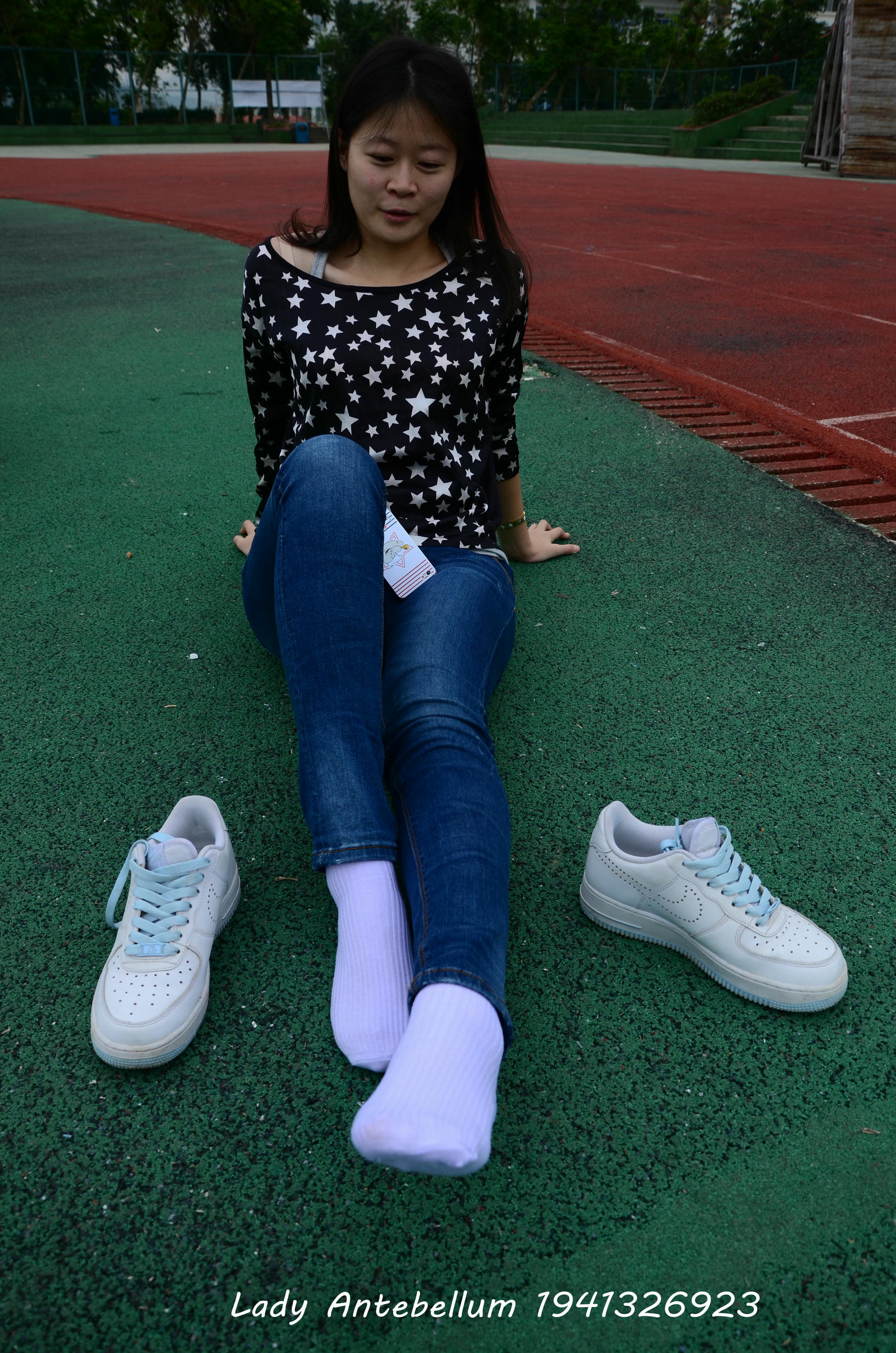 [战前女神] 恋足美腿棉袜女神级摄影套图 011 [113P-283MB]_第4集