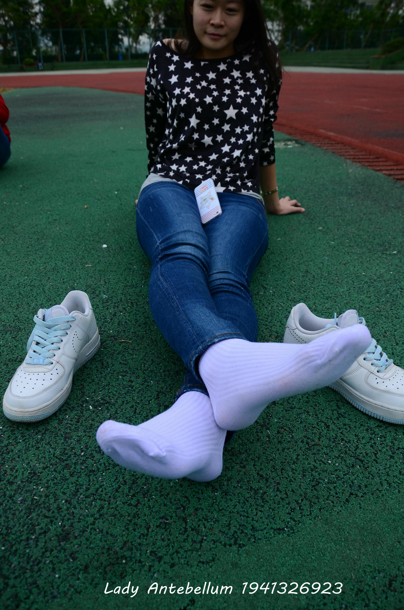 [战前女神] 恋足美腿棉袜女神级摄影套图 011 [113P-283MB]_第5集