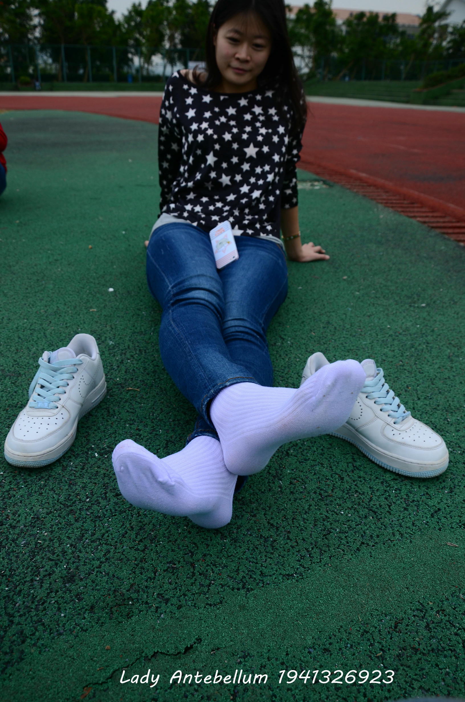 [战前女神] 恋足美腿棉袜女神级摄影套图 011 [113P-283MB]_第5集