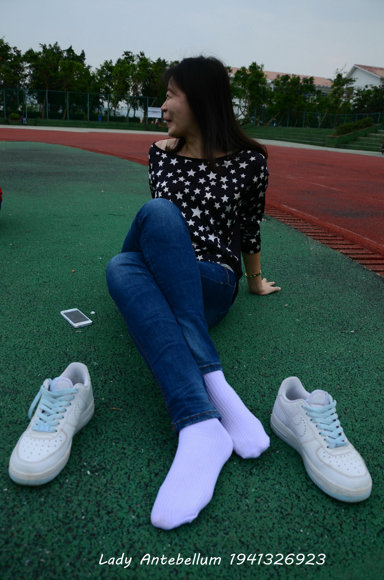 [战前女神] 恋足美腿棉袜女神级摄影套图 011 [113P-283MB]_第5集