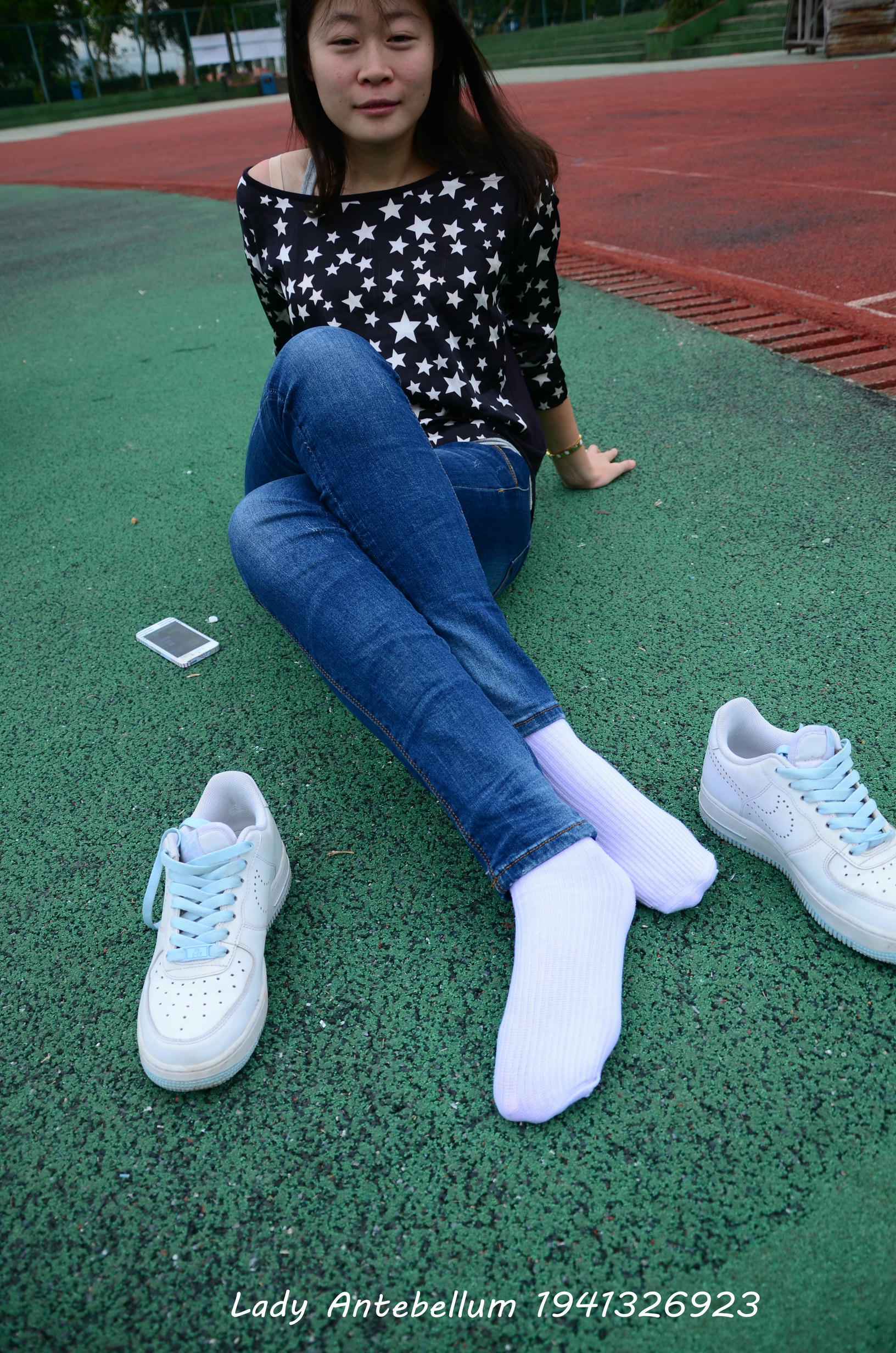 [战前女神] 恋足美腿棉袜女神级摄影套图 011 [113P-283MB]_第5集