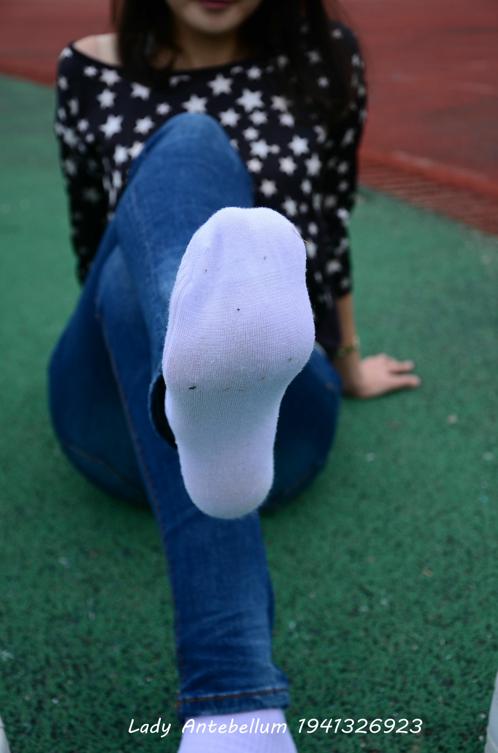 [战前女神] 恋足美腿棉袜女神级摄影套图 011 [113P-283MB]_第5集