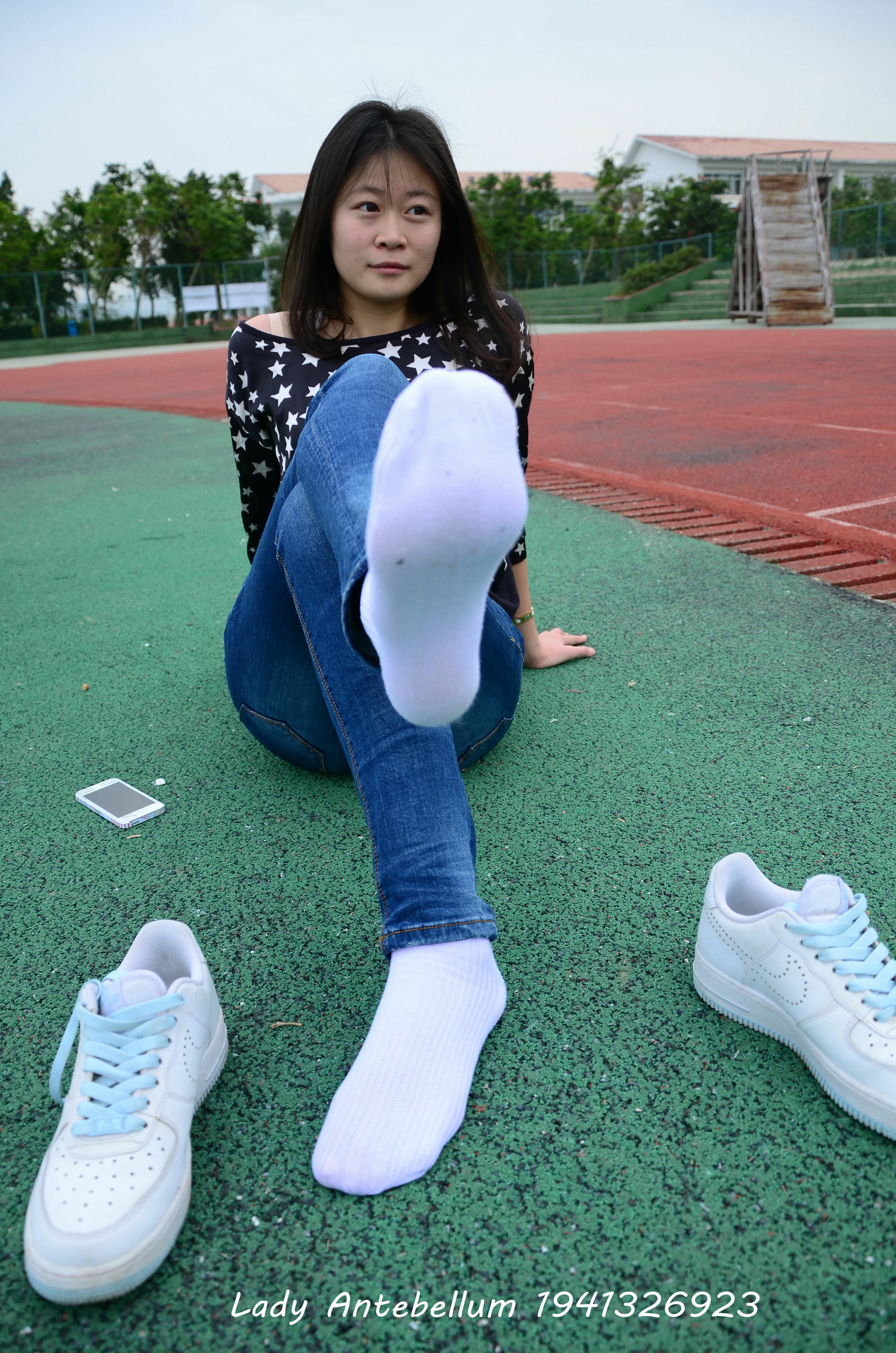 [战前女神] 恋足美腿棉袜女神级摄影套图 011 [113P-283MB]_第5集