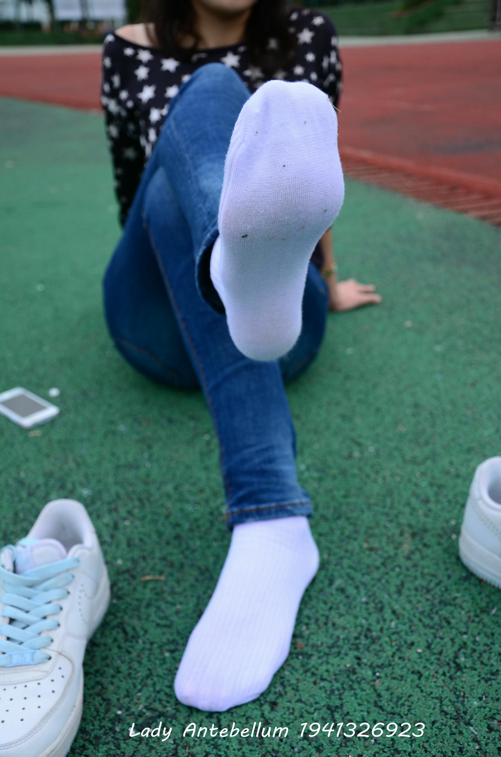 [战前女神] 恋足美腿棉袜女神级摄影套图 011 [113P-283MB]_第5集