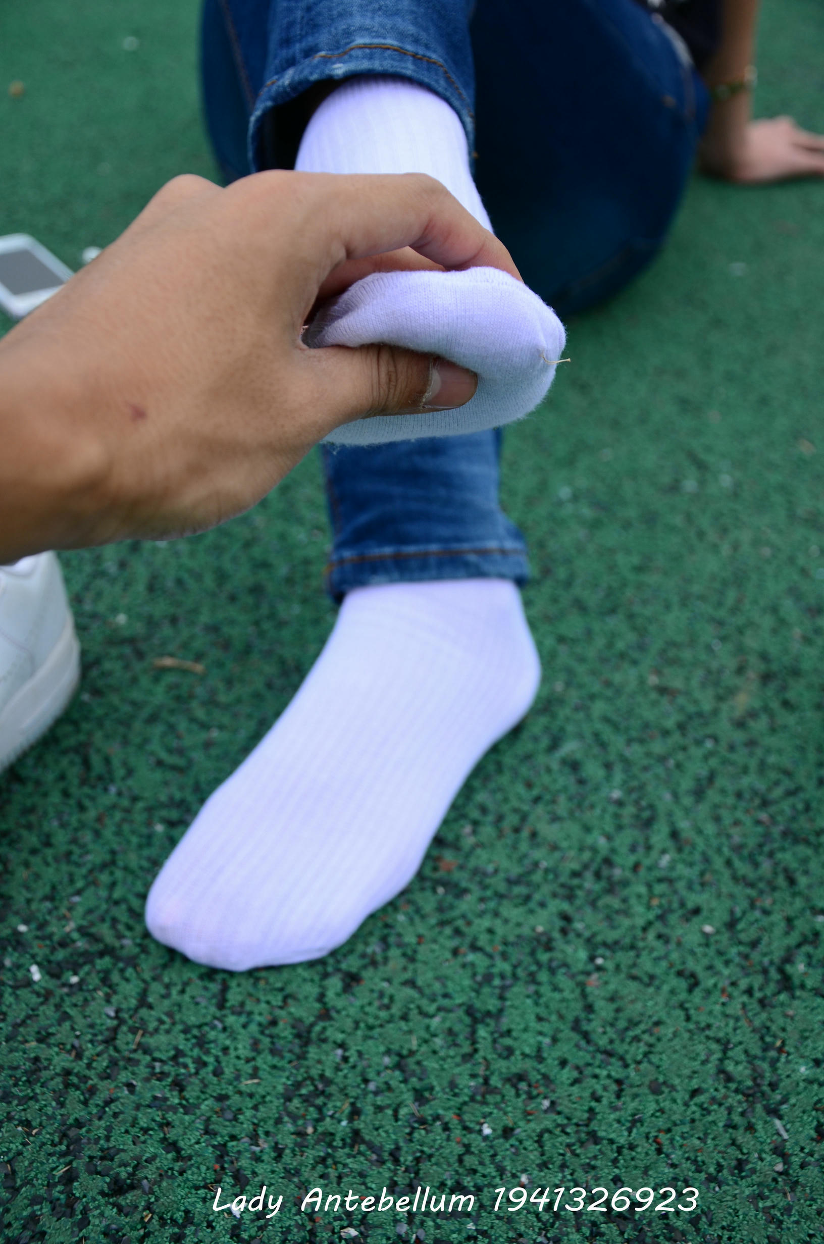 [战前女神] 恋足美腿棉袜女神级摄影套图 011 [113P-283MB]_第5集