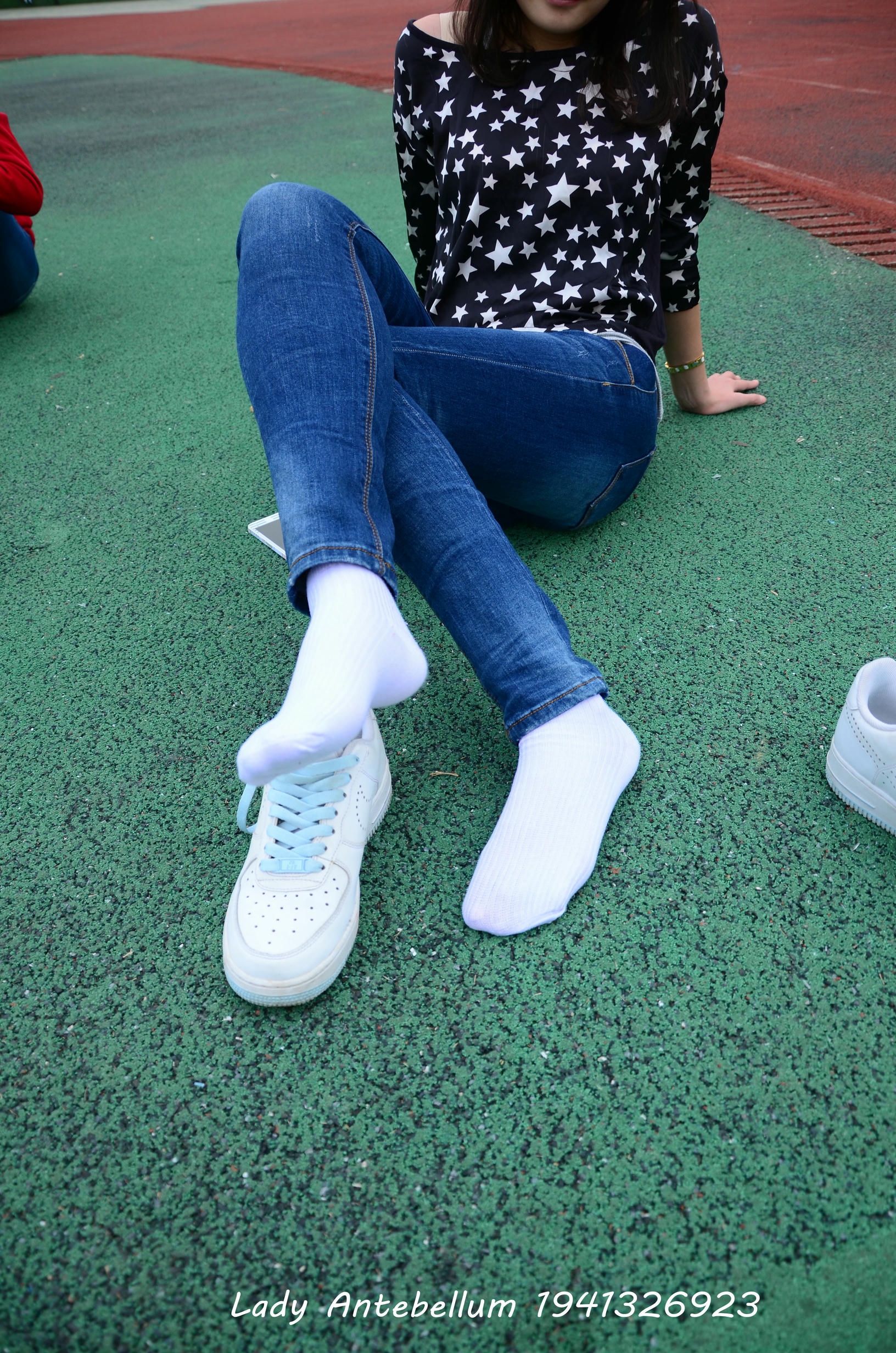 [战前女神] 恋足美腿棉袜女神级摄影套图 011 [113P-283MB]_第5集