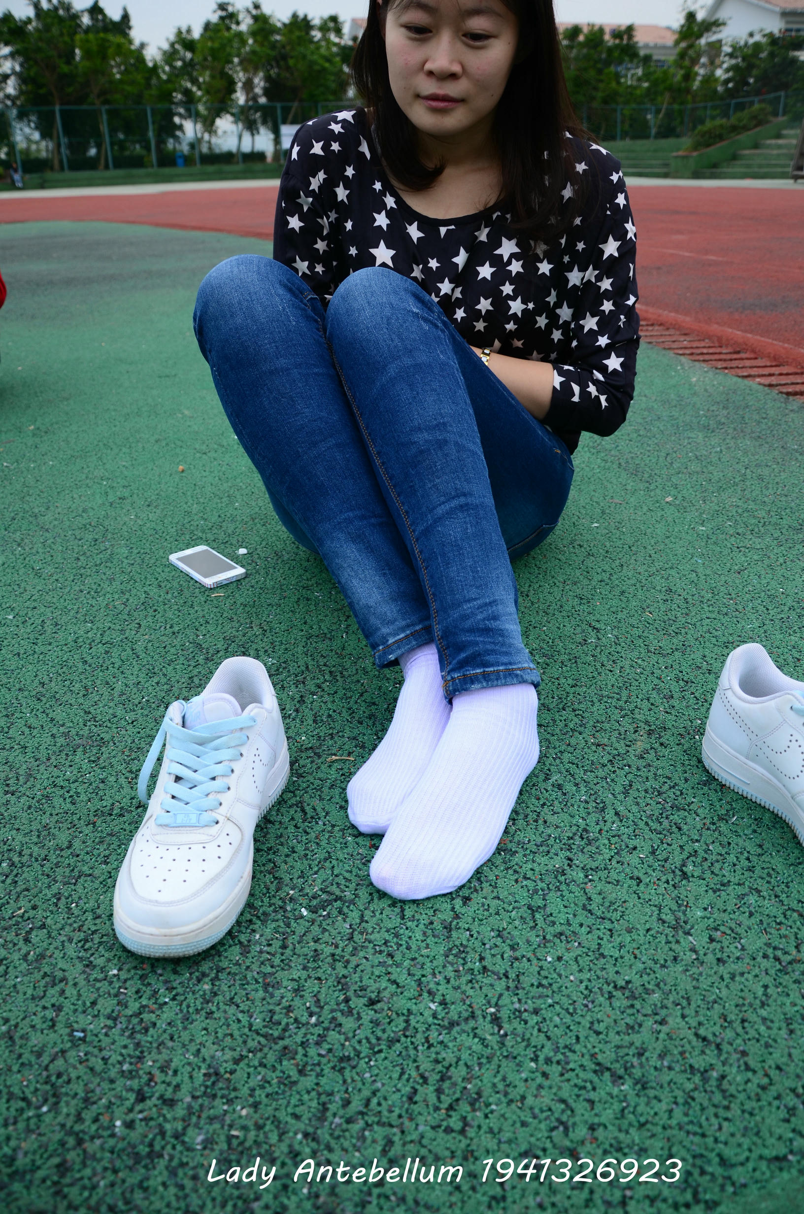 [战前女神] 恋足美腿棉袜女神级摄影套图 011 [113P-283MB]_第5集