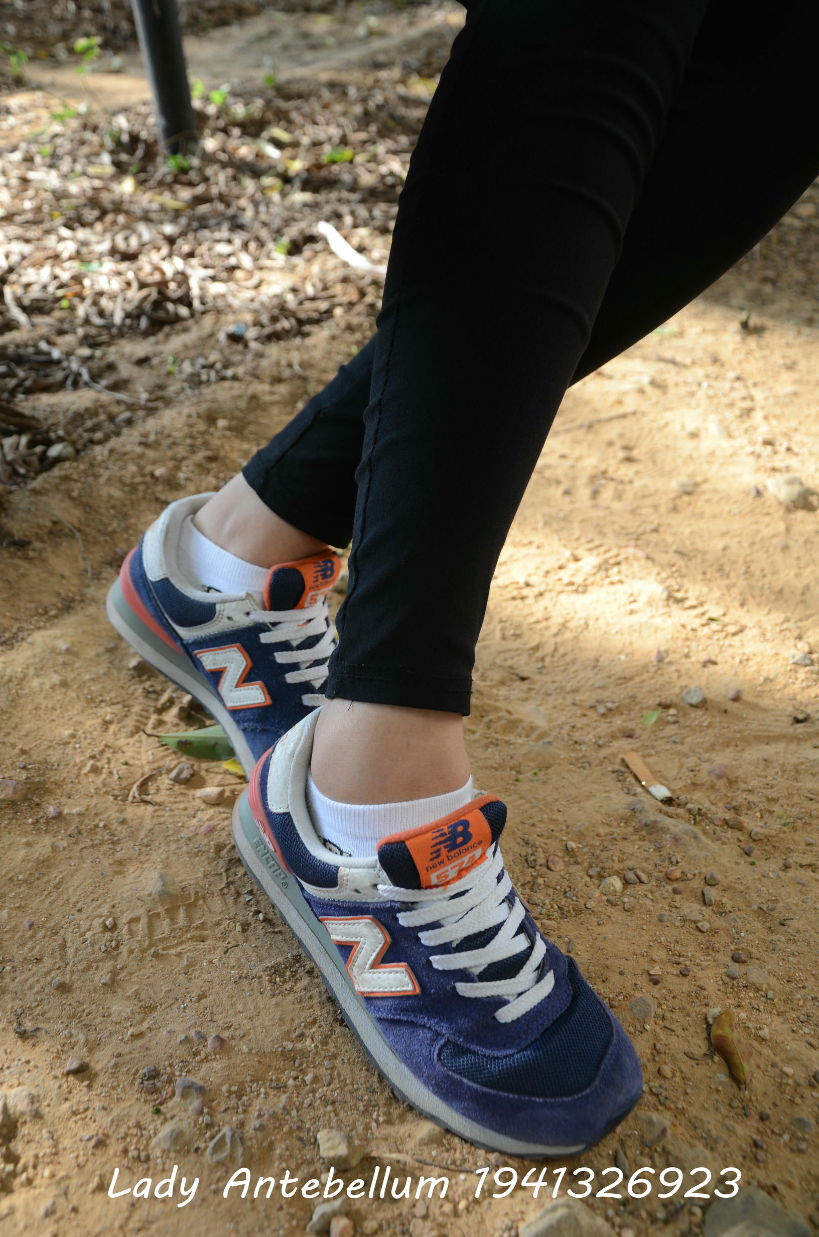 [战前女神] 恋足美腿棉袜女神级摄影套图 113 [102P+187M]_第1集