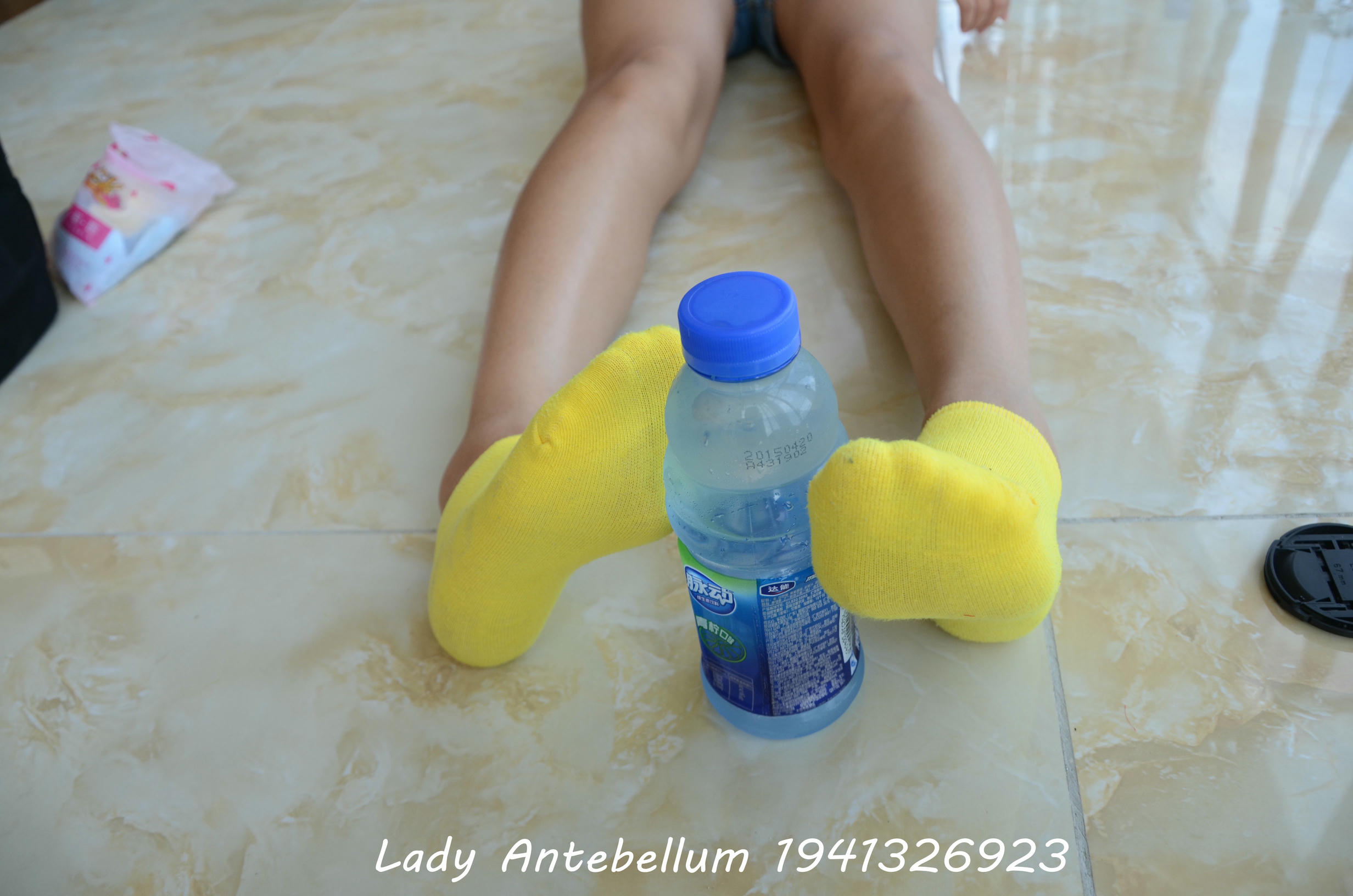 [战前女神] 恋足美腿棉袜女神级摄影套图 114 [114P+140M]_第3集