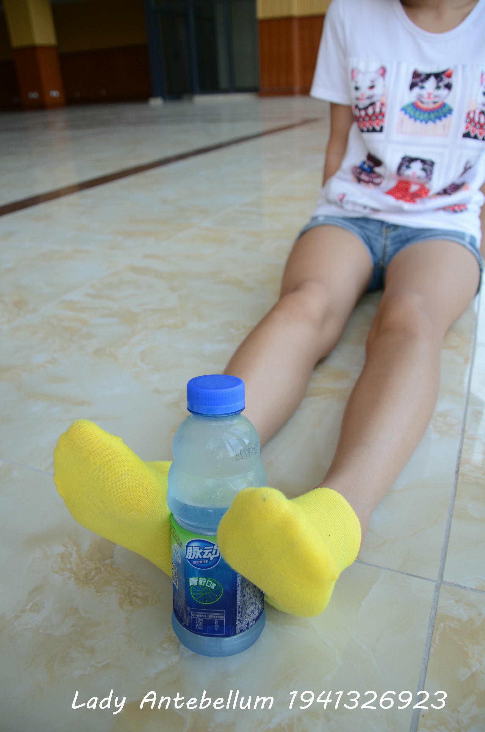 [战前女神] 恋足美腿棉袜女神级摄影套图 114 [114P+140M]_第3集