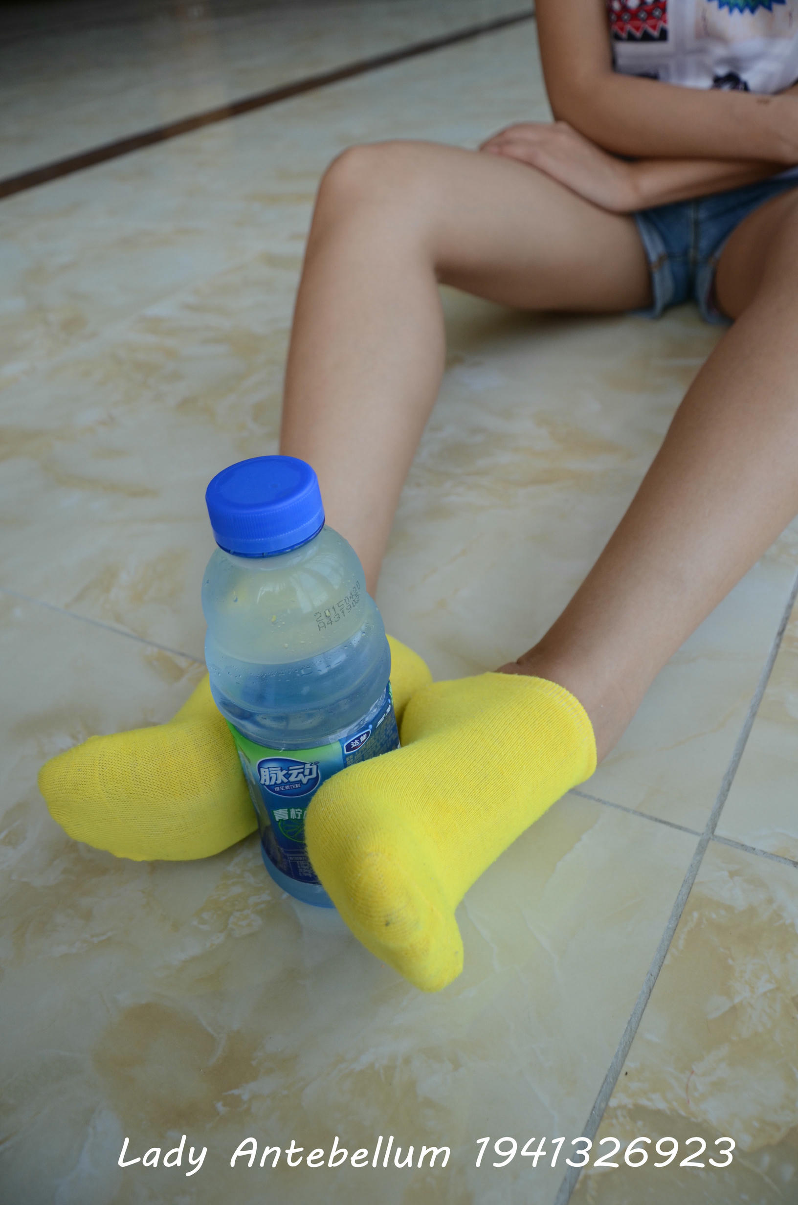 [战前女神] 恋足美腿棉袜女神级摄影套图 114 [114P+140M]_第4集