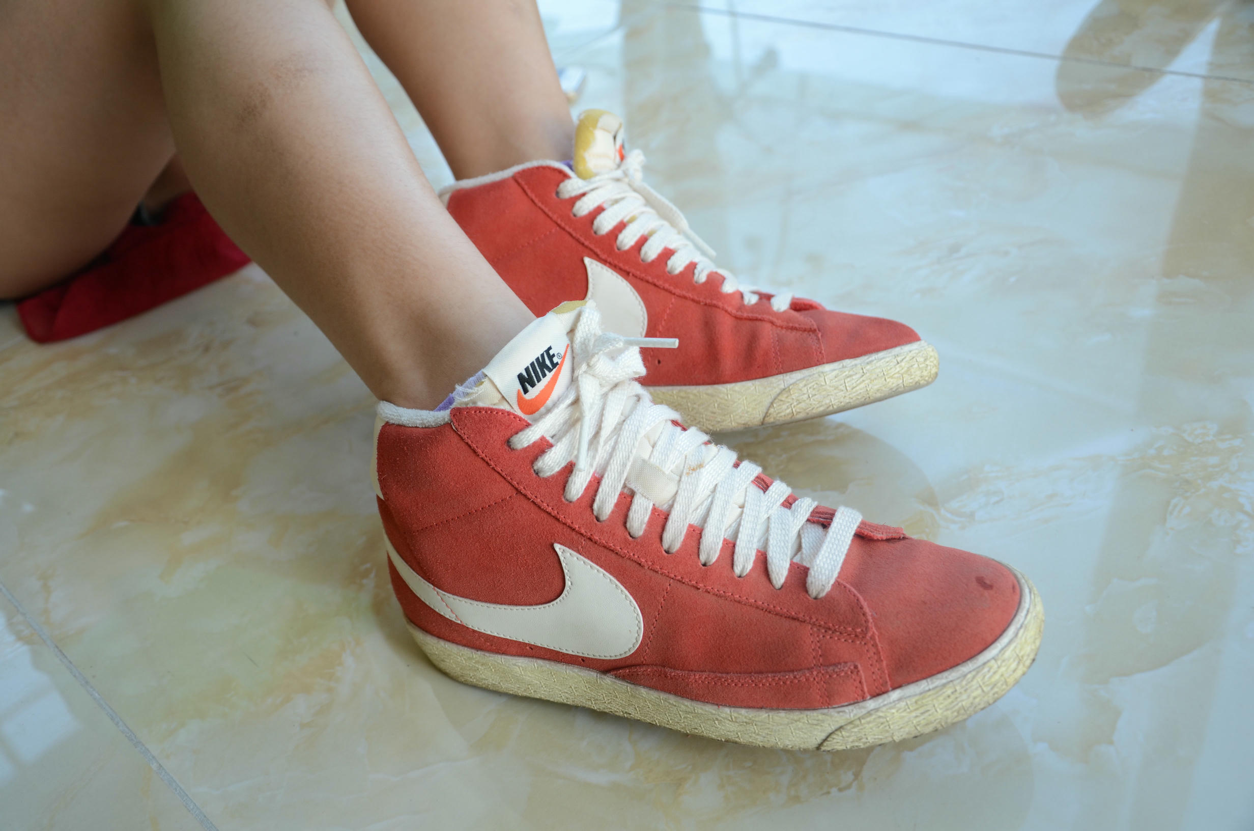 [战前女神] 恋足美腿棉袜女神级摄影套图 115 [127P+218M]_第1集