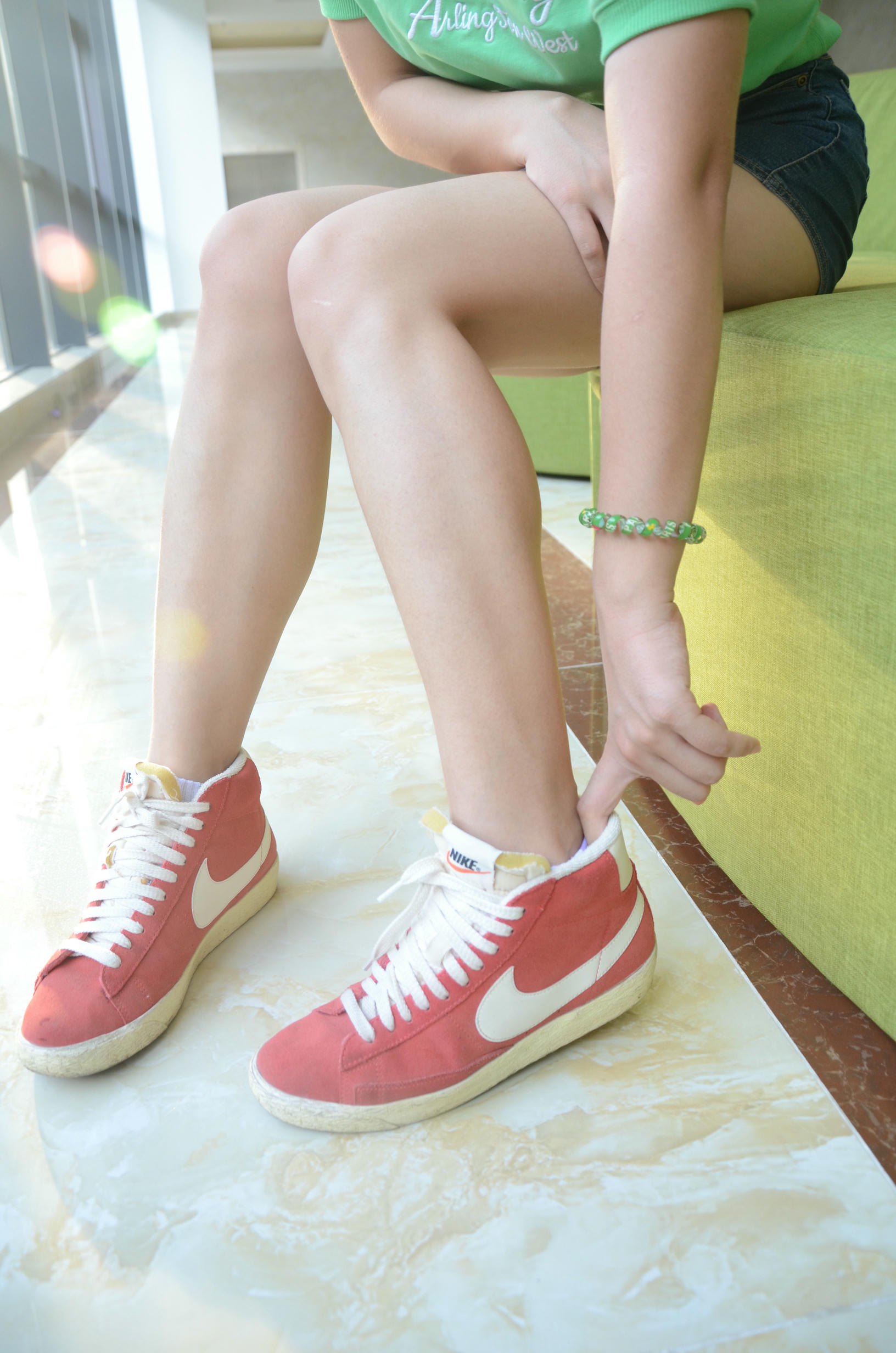 [战前女神] 恋足美腿棉袜女神级摄影套图 115 [127P+218M]_第2集